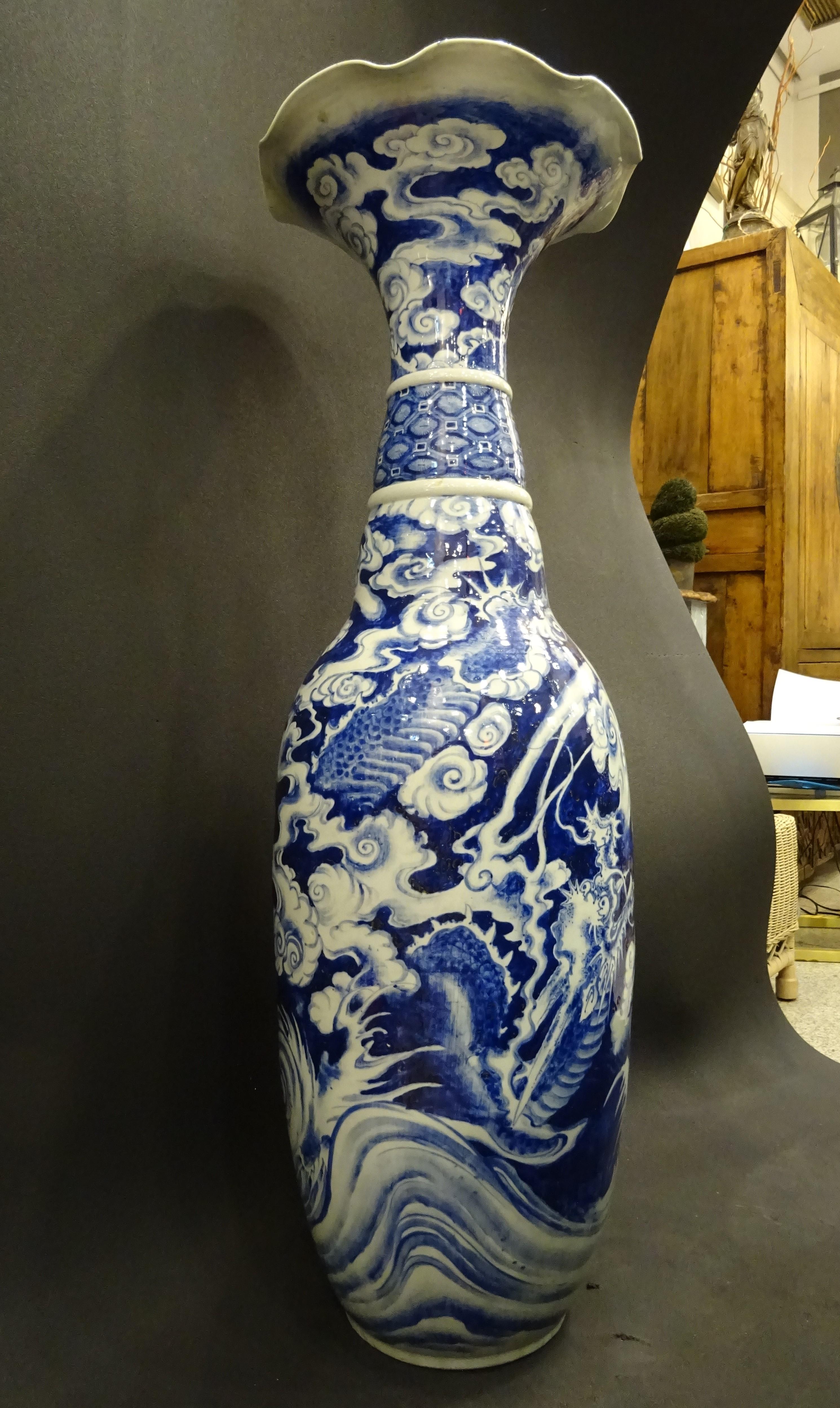 Hand-Painted Meiji Japanese Great Blue and White Porcelain Vase, circa 1900