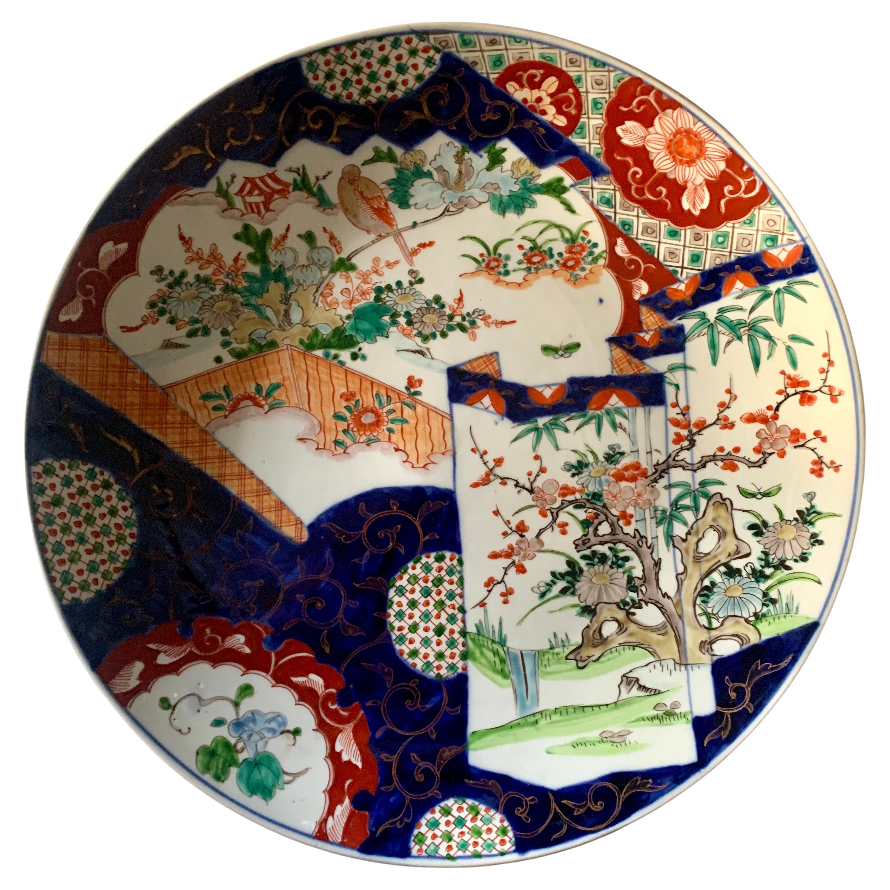 Chargeur Imari en porcelaine japonaise Meiji