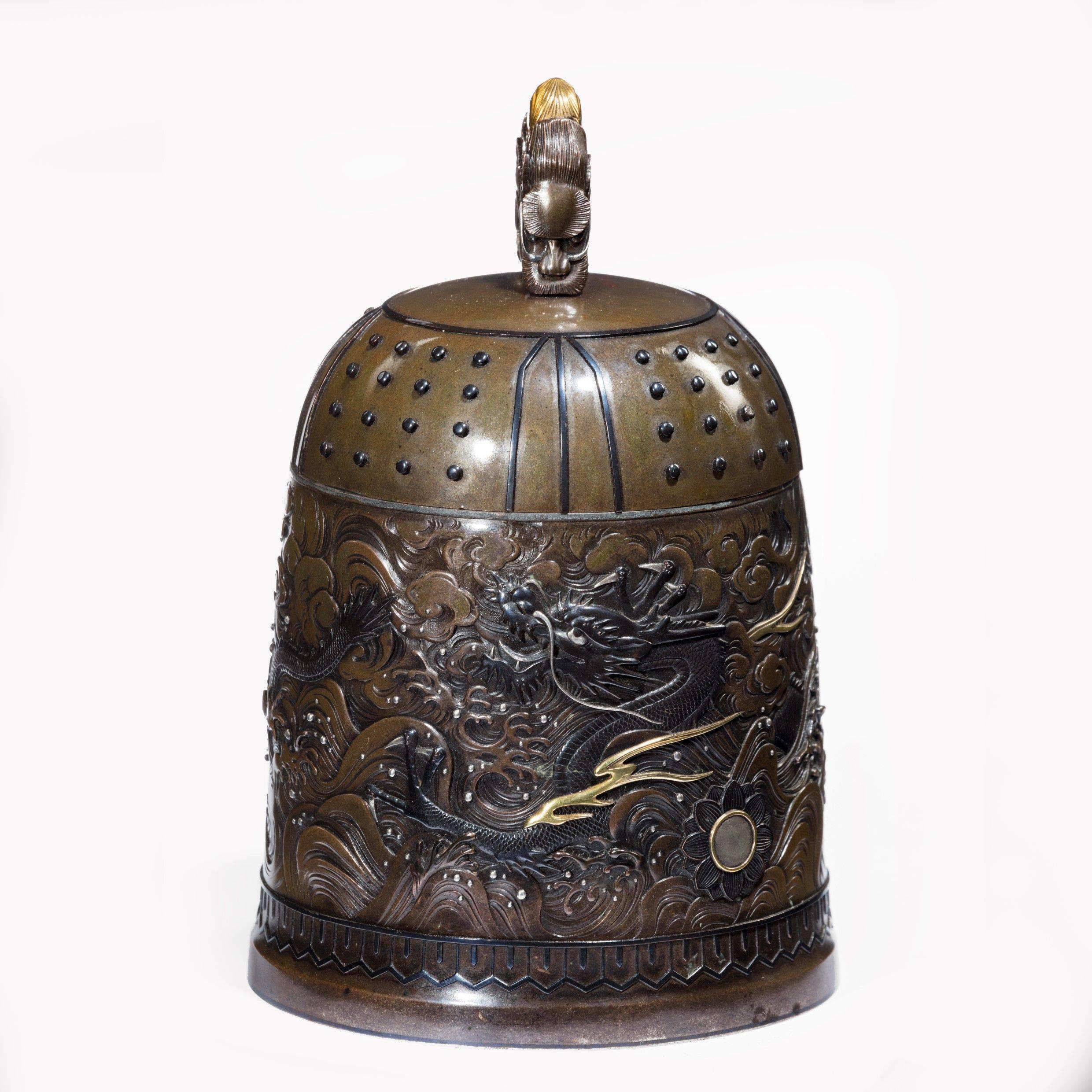 Meiji Period Bell Casket by the Nogowa Foundary In Good Condition For Sale In Lymington, Hampshire