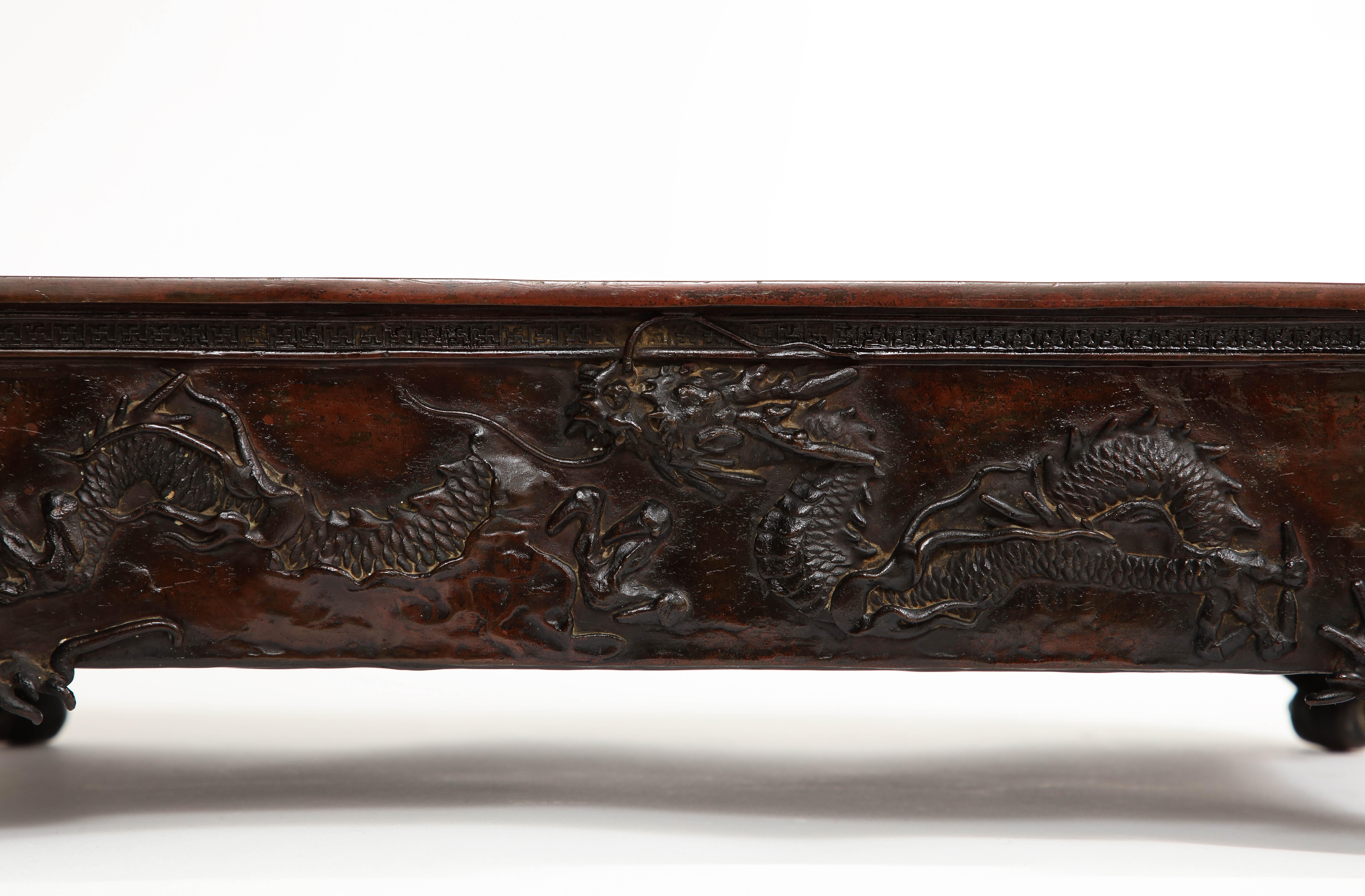 Cuenco de bronce para centro de mesa/planta de bonsái del periodo Meiji, 1890 en venta 6