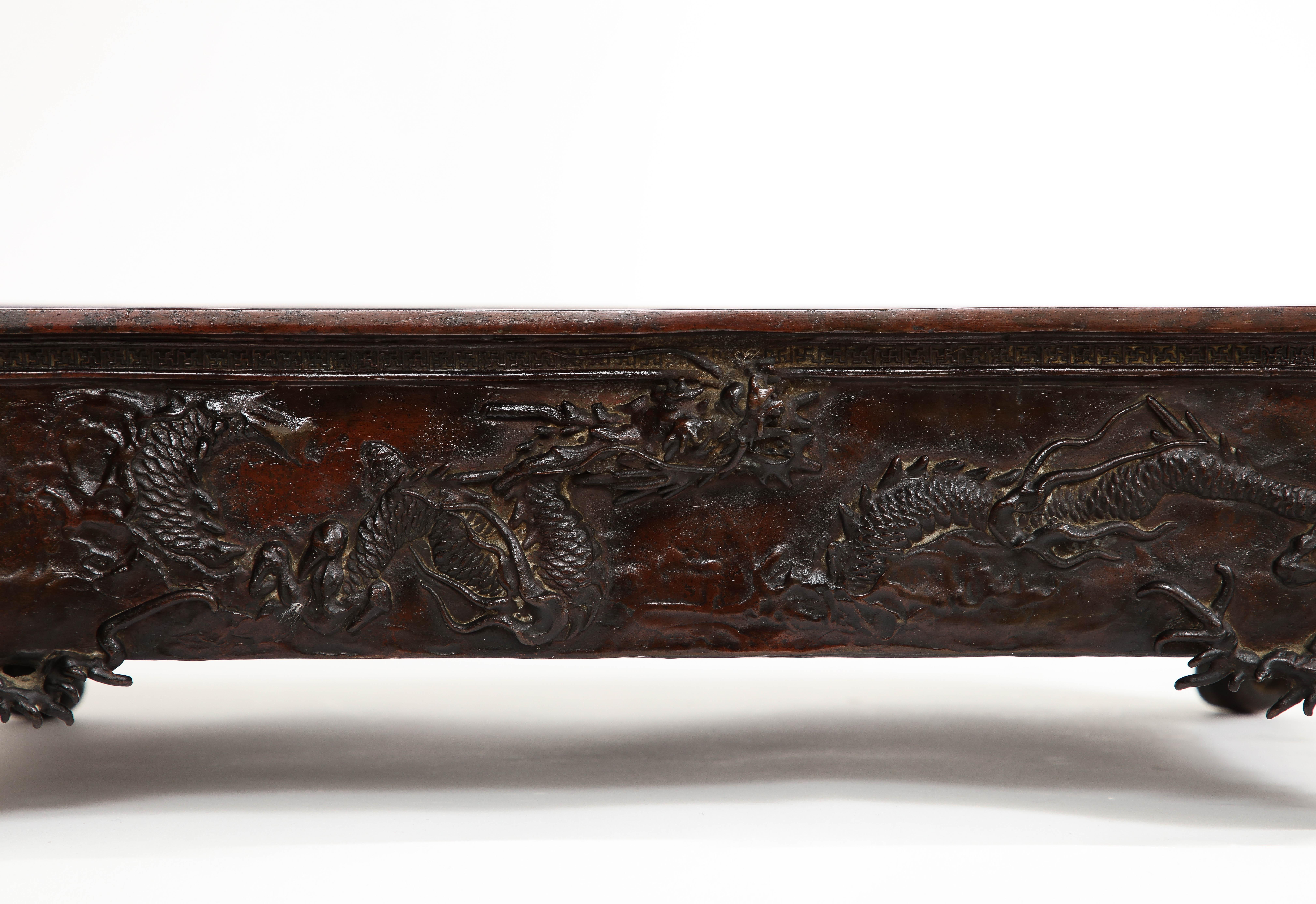 Cuenco de bronce para centro de mesa/planta de bonsái del periodo Meiji, 1890 en venta 3