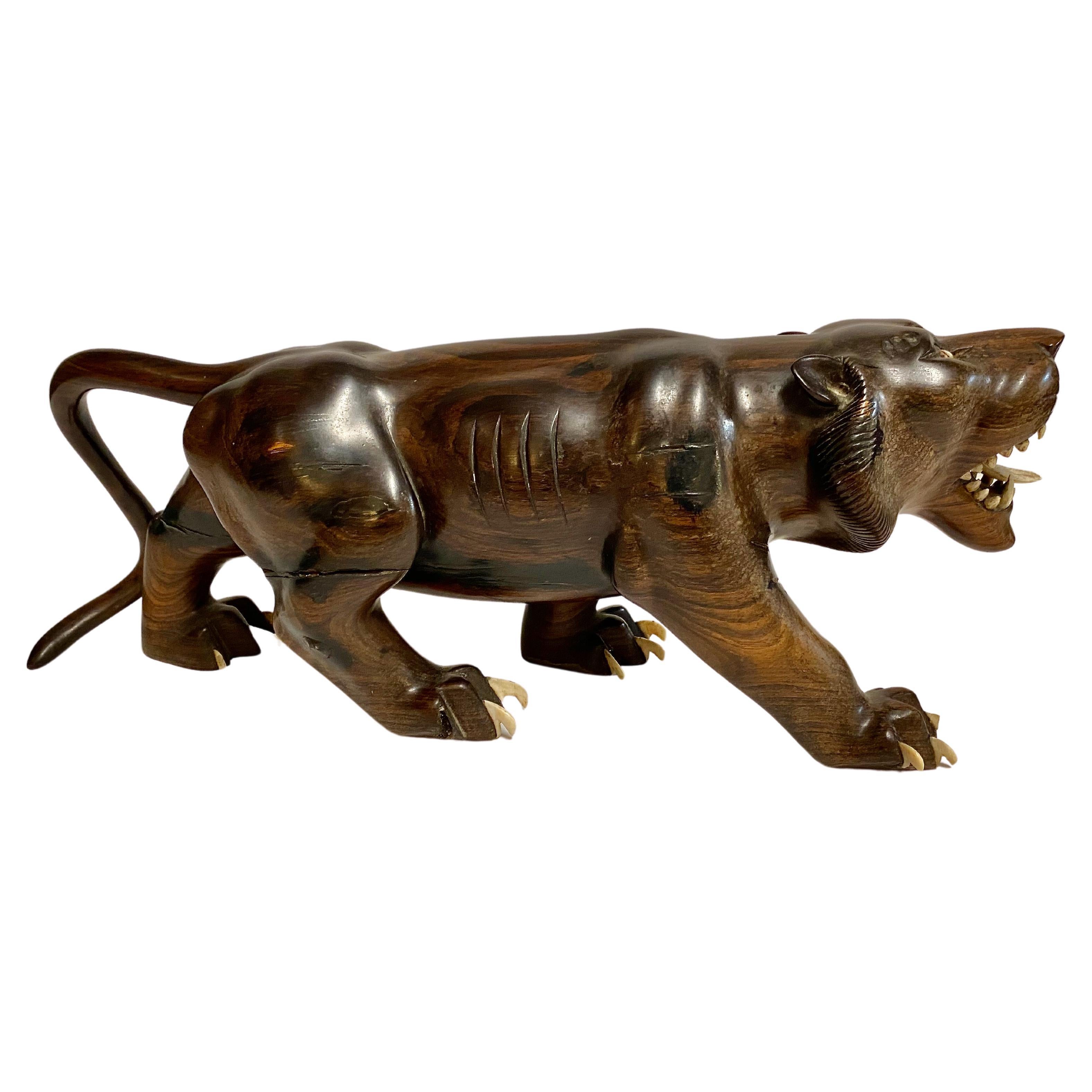 Meiji Period Carved Lion and Tiger For Sale 2
