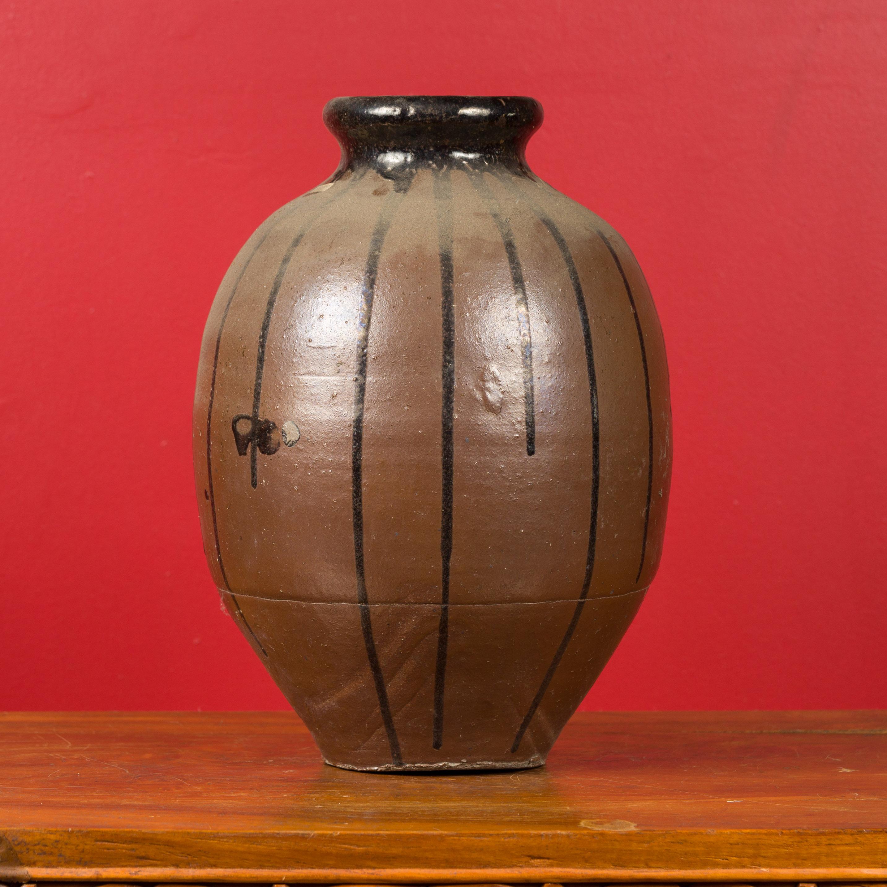 Meiji Period Japanese 19th Century Vase with Brown and Black Patina 6