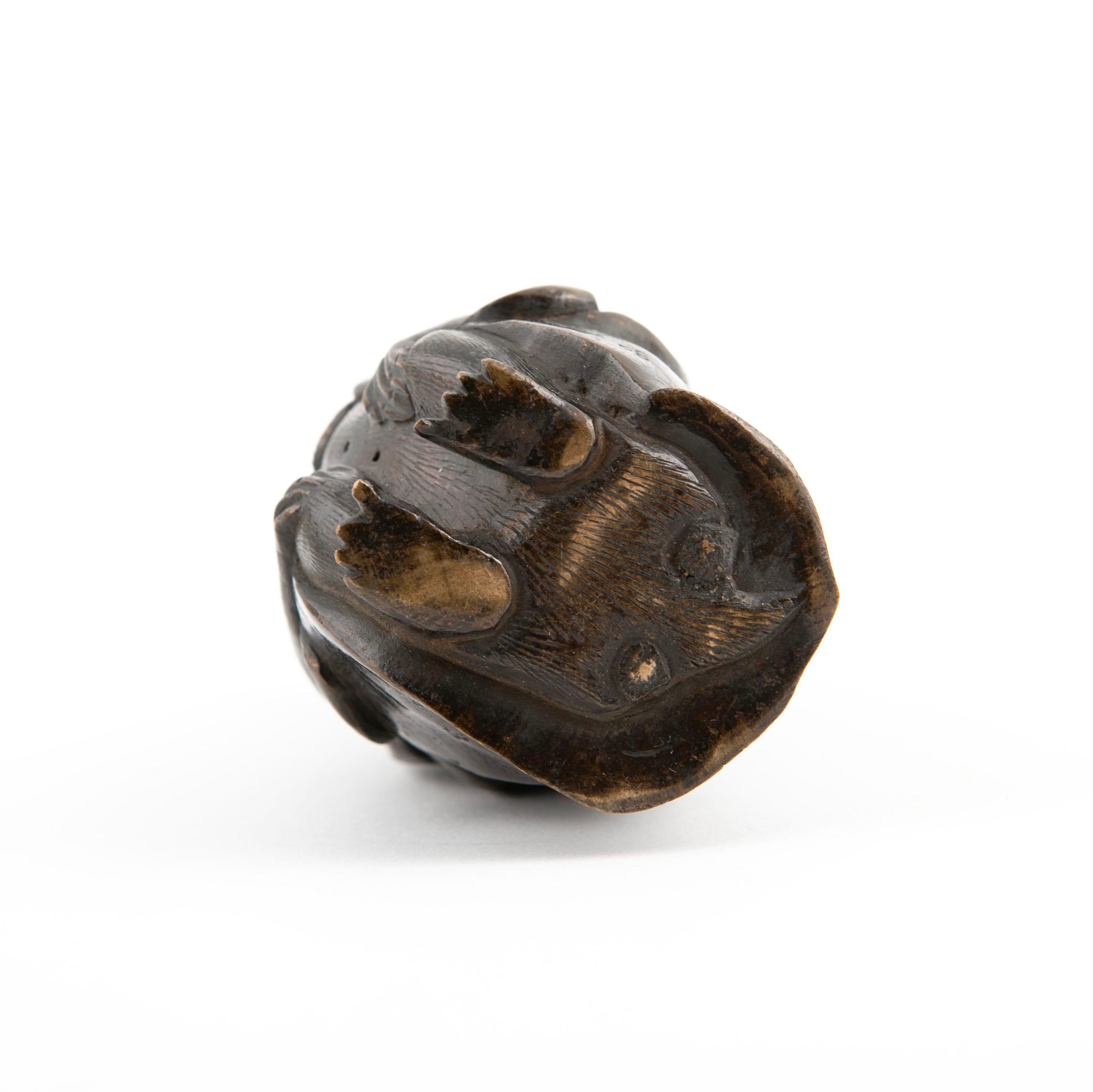 Kleine japanische Bronze-Affenskulptur aus der Meiji-Zeit im Angebot 3