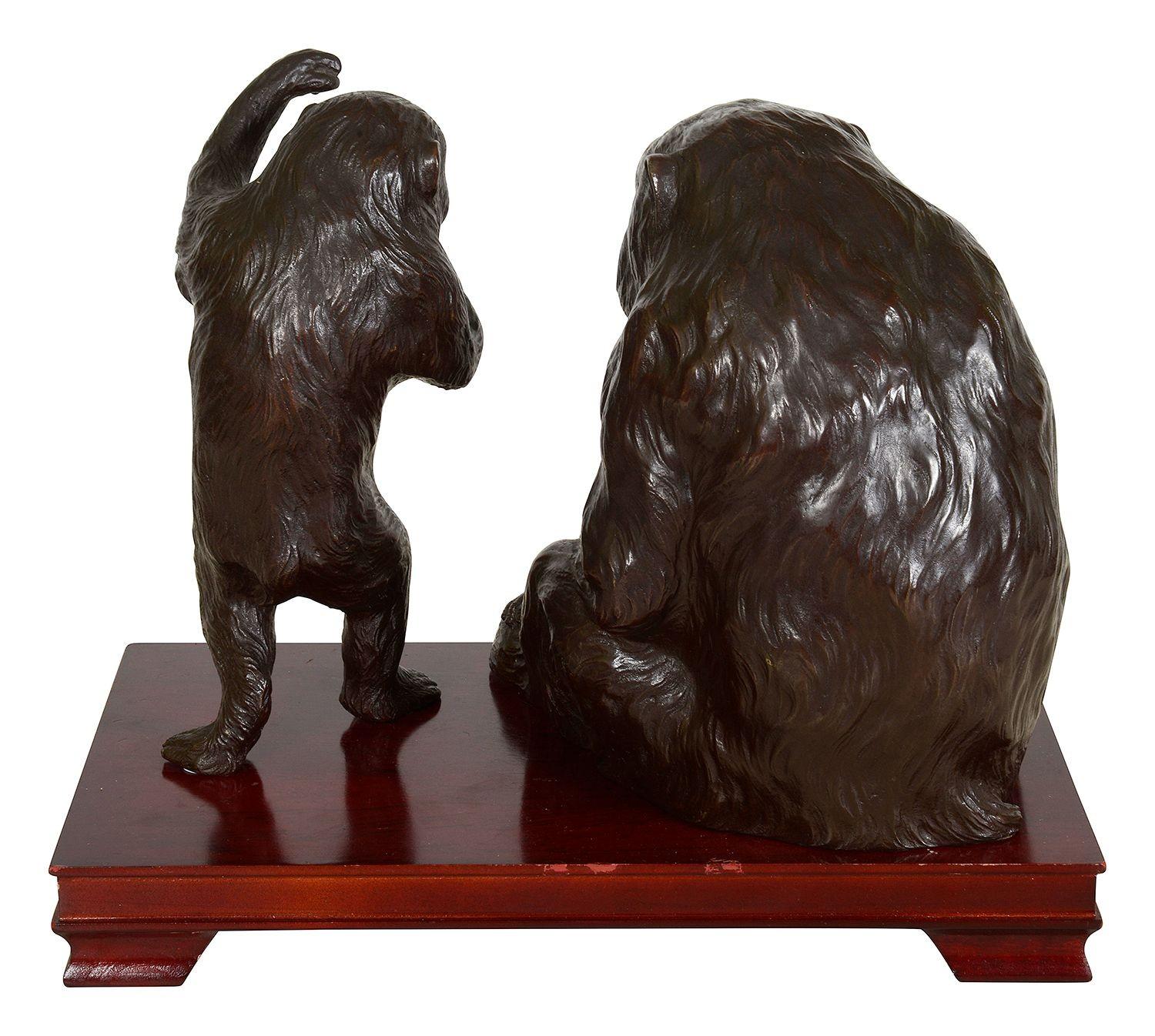 Singes japonais en bronze de la période Meiji. Bon état - En vente à Brighton, Sussex