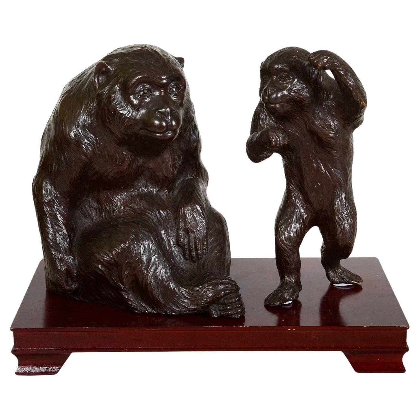 Monos japoneses de bronce del periodo Meiji.