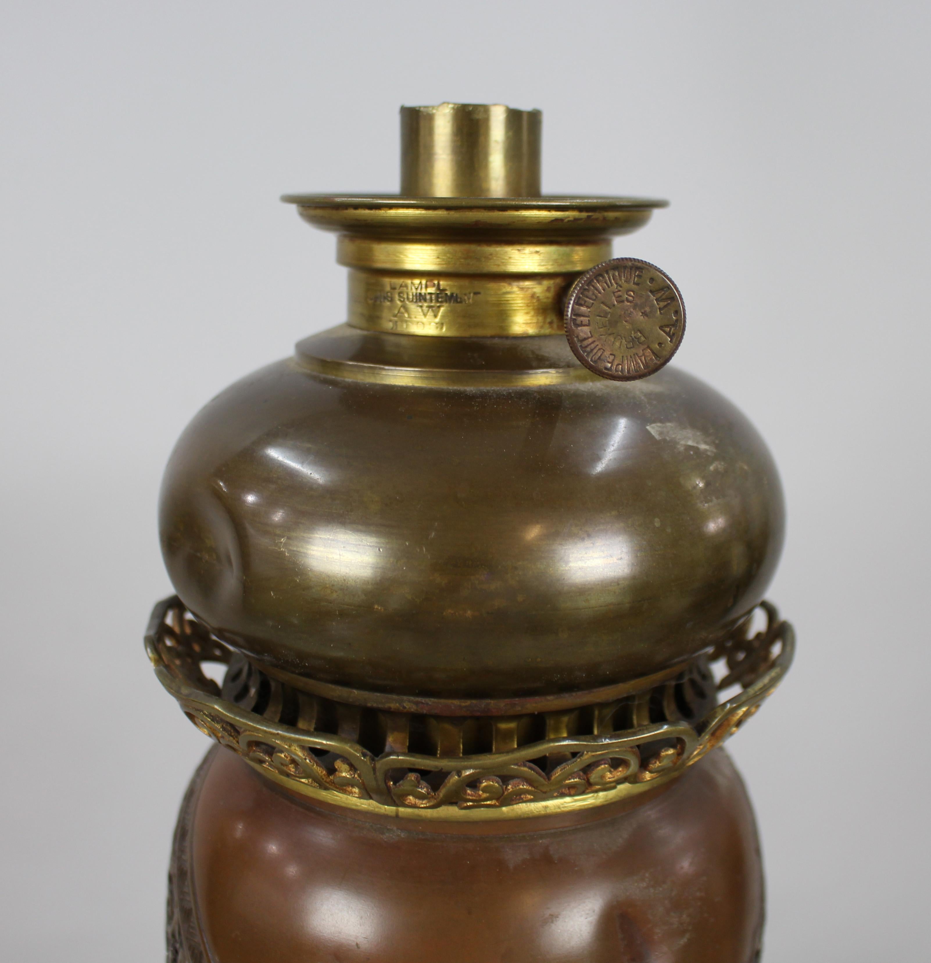 Lampe à huile japonaise en bronze de la période Meiji dans le goût chinois avec A.W. Brûleur, C.C.C. en vente 1