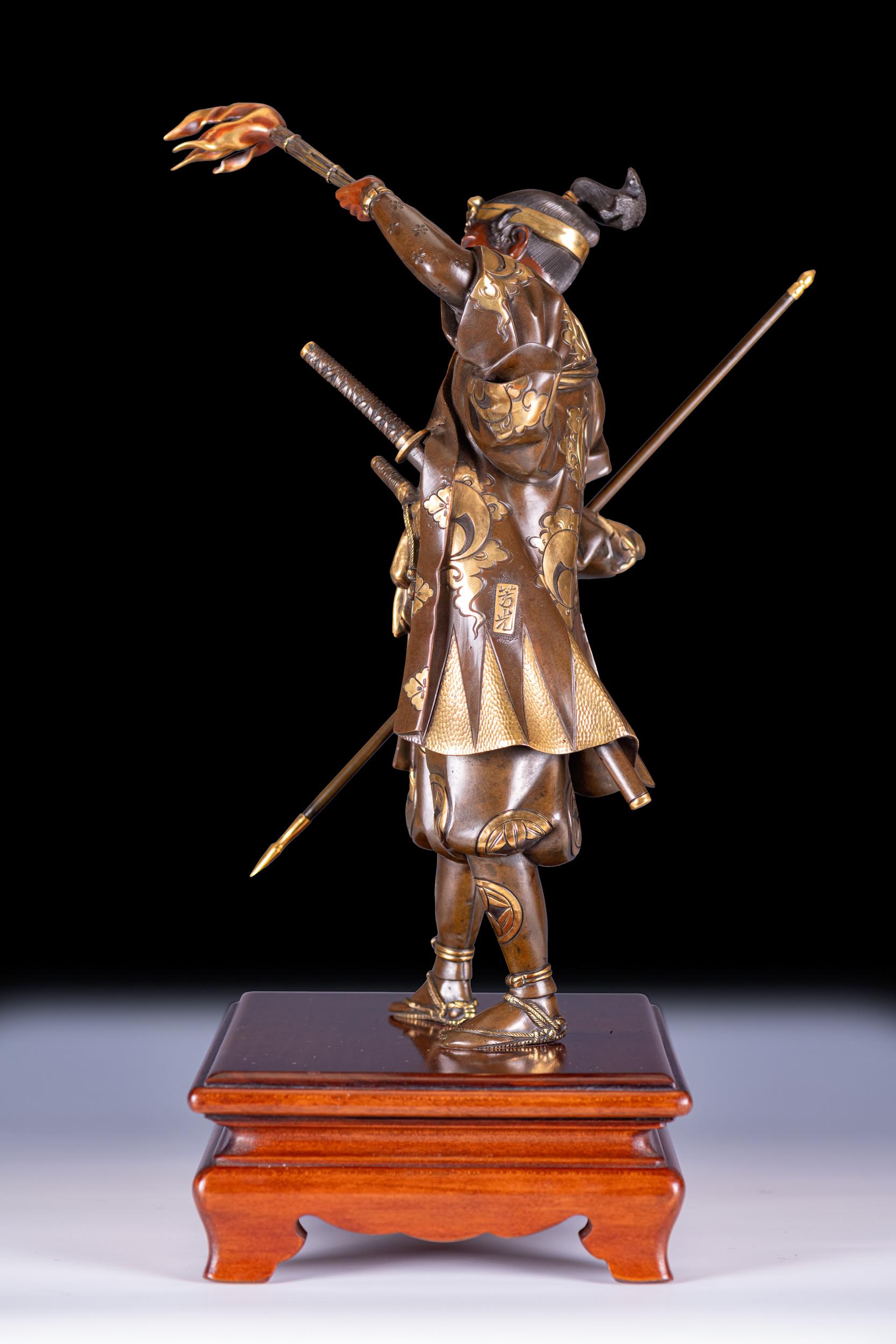 Meiji Period Japanese Bronze Sculpture Of A Samurai Warrior By Yoshimitsu For Sale 4