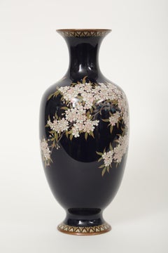 Meiji Period Japanese cloisonné Vase