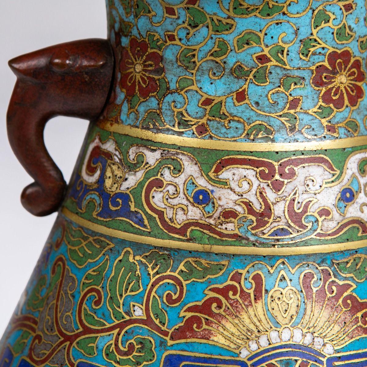 Meiji Period Japanese Cloisonné Vase with Polychrome Enamel For Sale 5