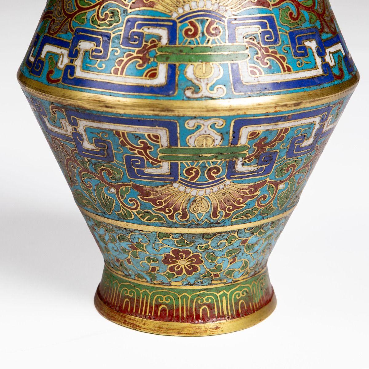 Meiji Period Japanese Cloisonné Vase with Polychrome Enamel For Sale 3