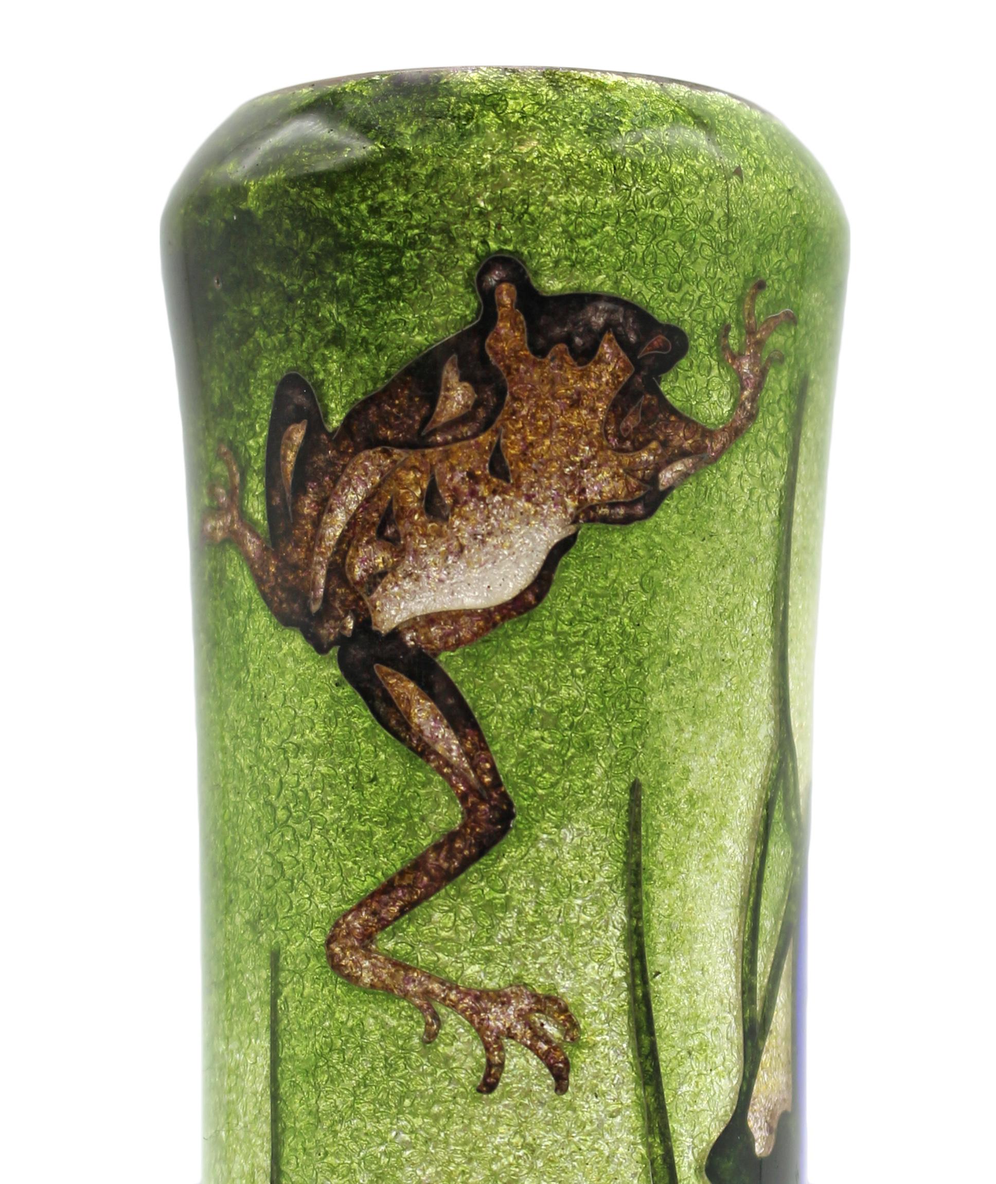 vintage frog vase
