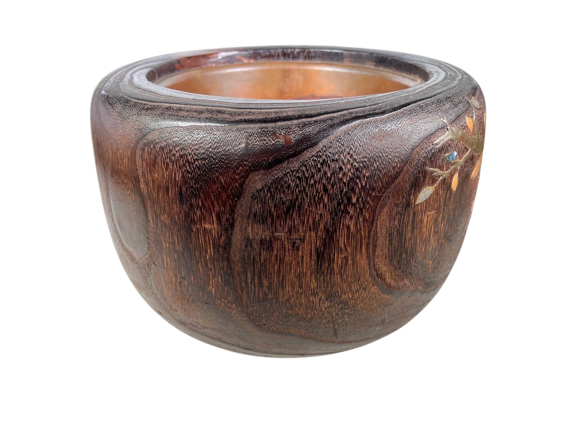 Japonais Hibachi japonais de la période Meiji avec aigle doré en vente