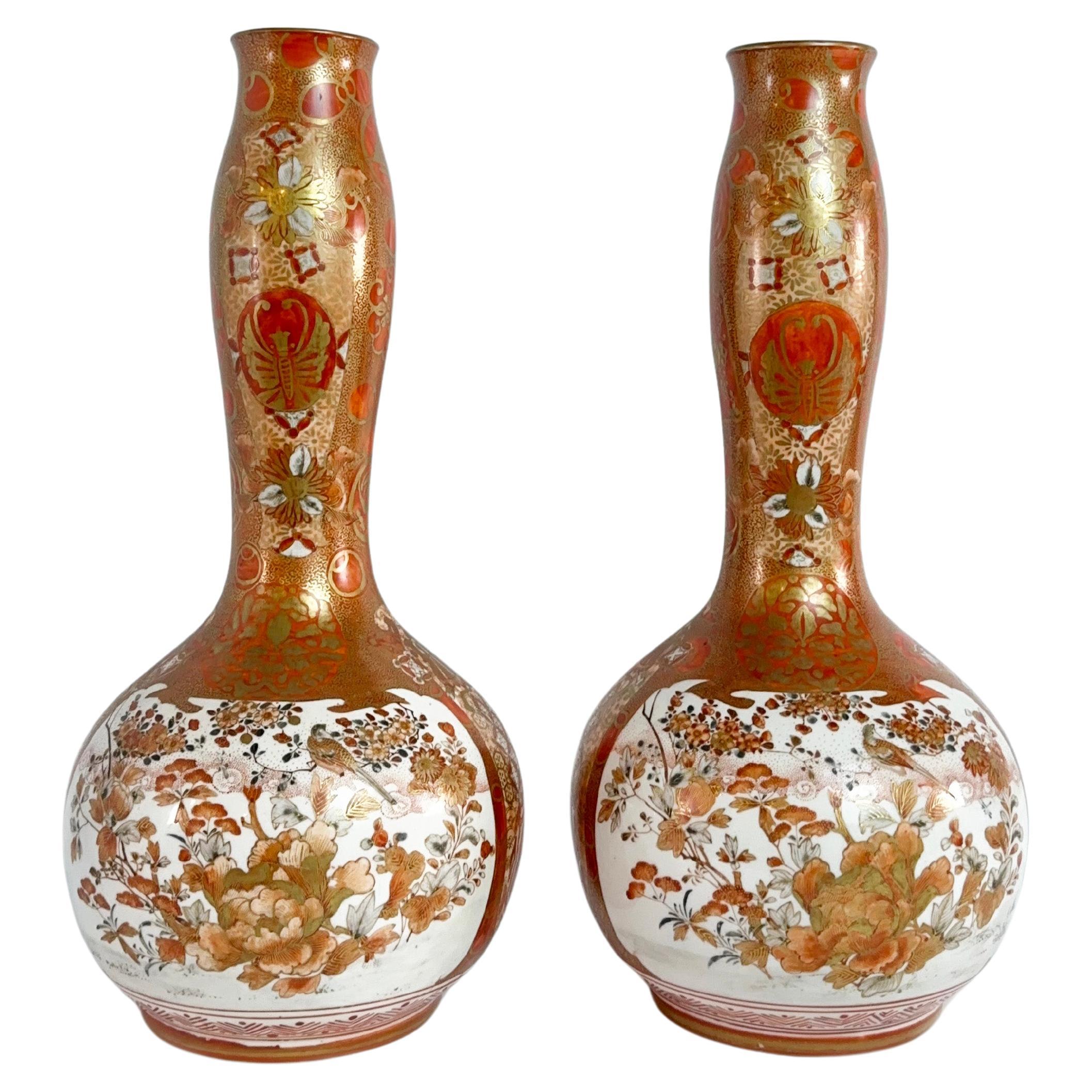 Vase à double gourde japonais du 19ème siècle  Paire de la période Meiji - Signé 