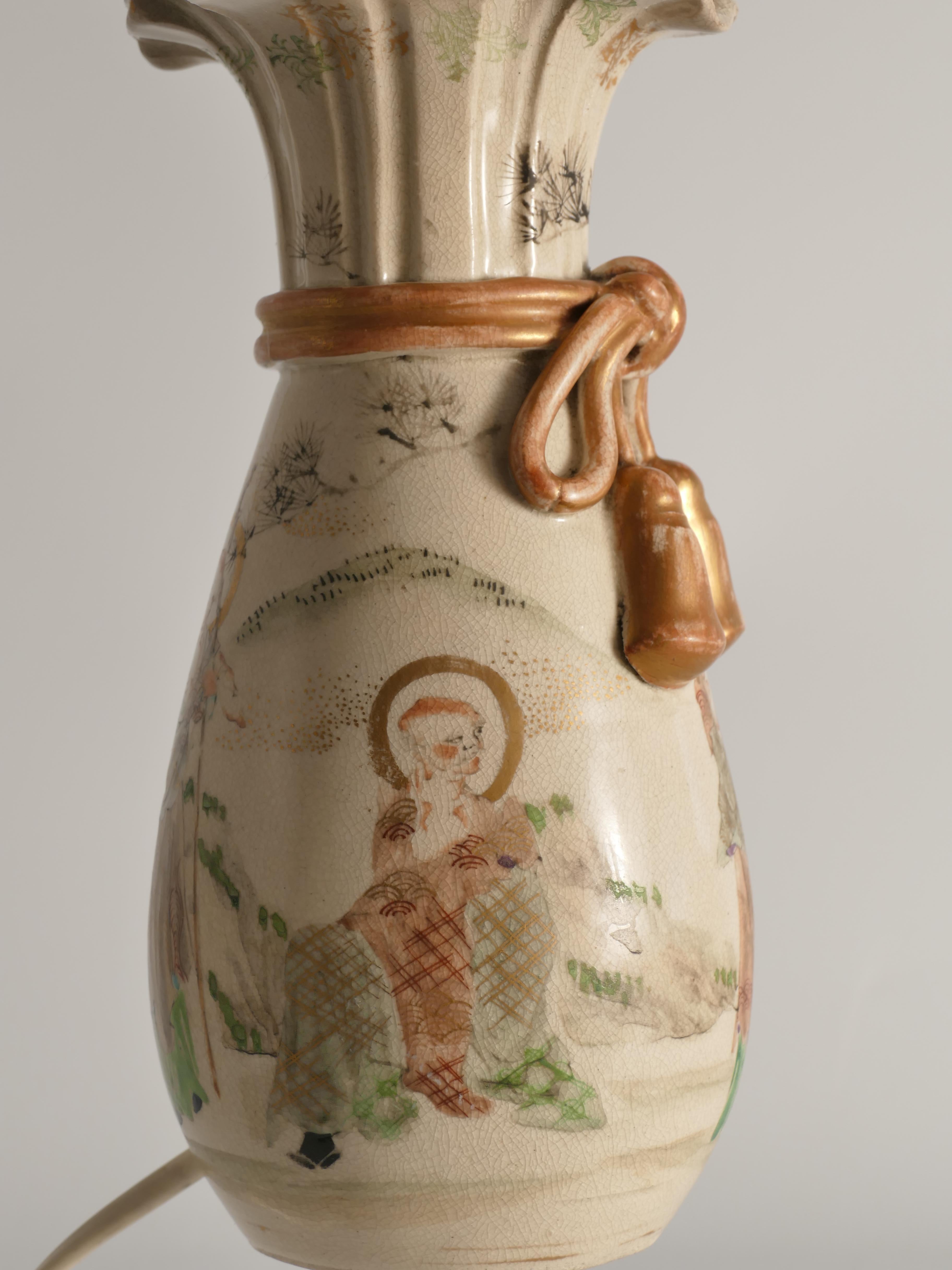 Lampada da tavolo con vaso Satsuma del periodo Meiji di Kyoto, Giappone, 1880 circa In condizioni buone in vendita a Grythyttan, SE