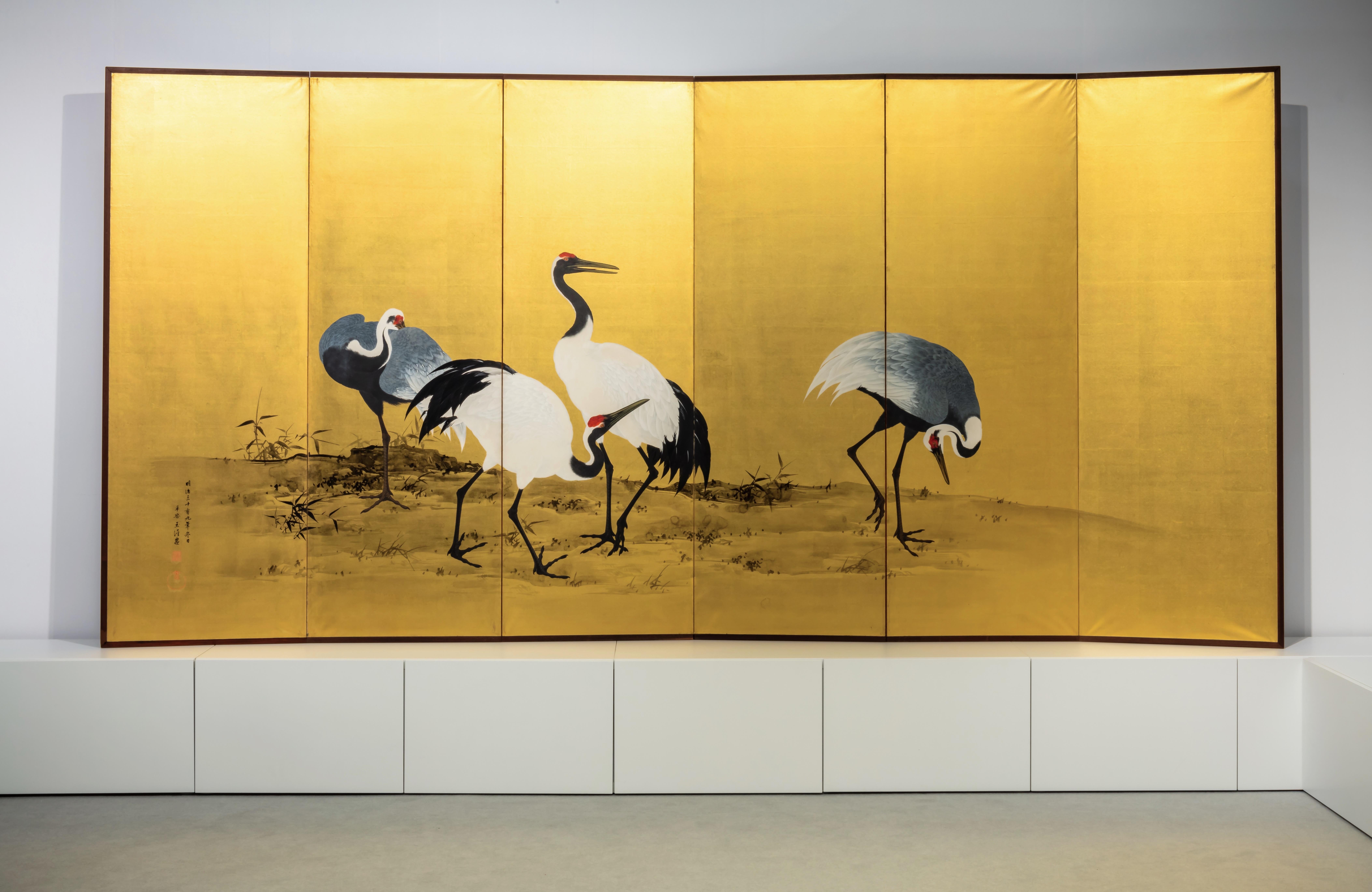 Japanese Meiji Period Painted Golden Screen with Cranes by Mochizuki Gyokkei from 1906 For Sale