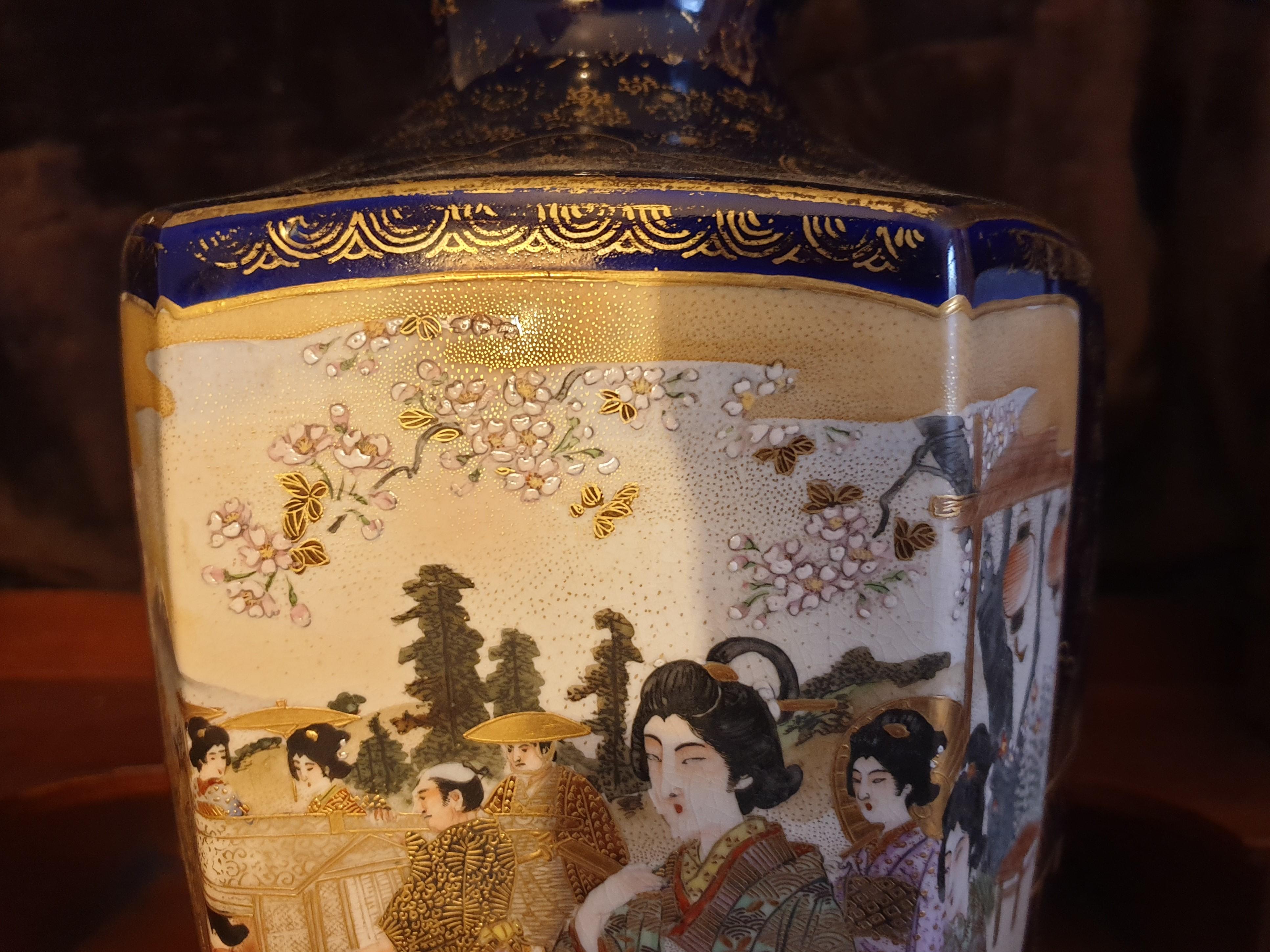 Meiji Period Pair of Japanese Satsuma Vases 19th Century With Imperial Scenes  For Sale 2