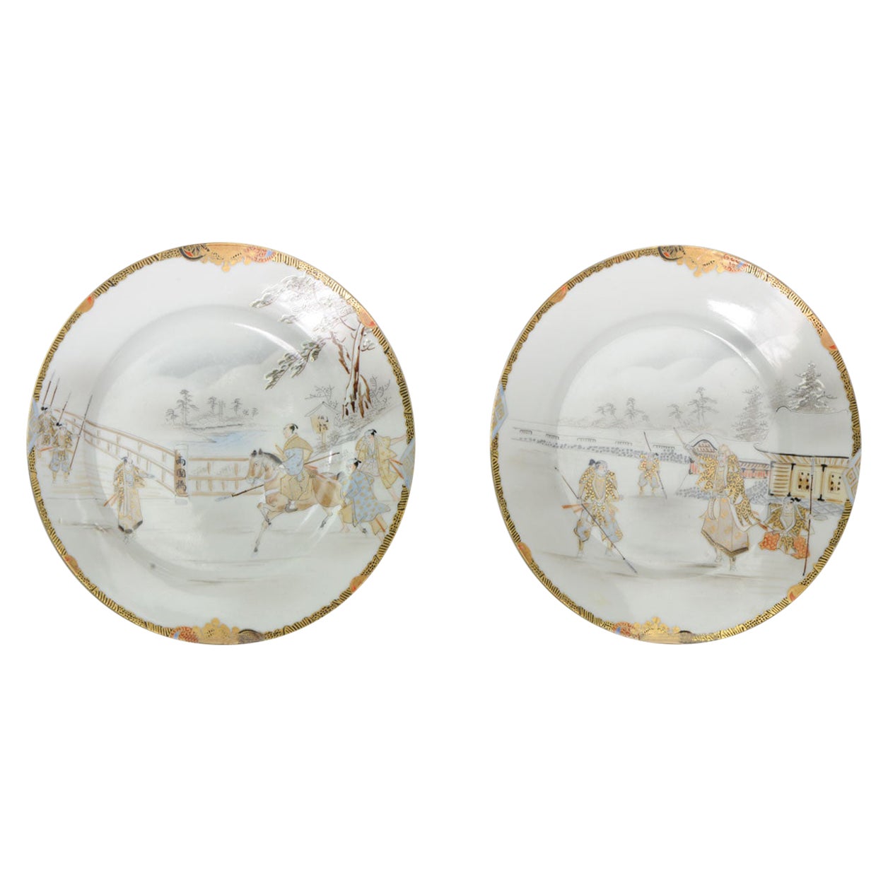 Assiettes en porcelaine de la période Meiji Scène de cheval guerrier Japon, vers 1900 en vente