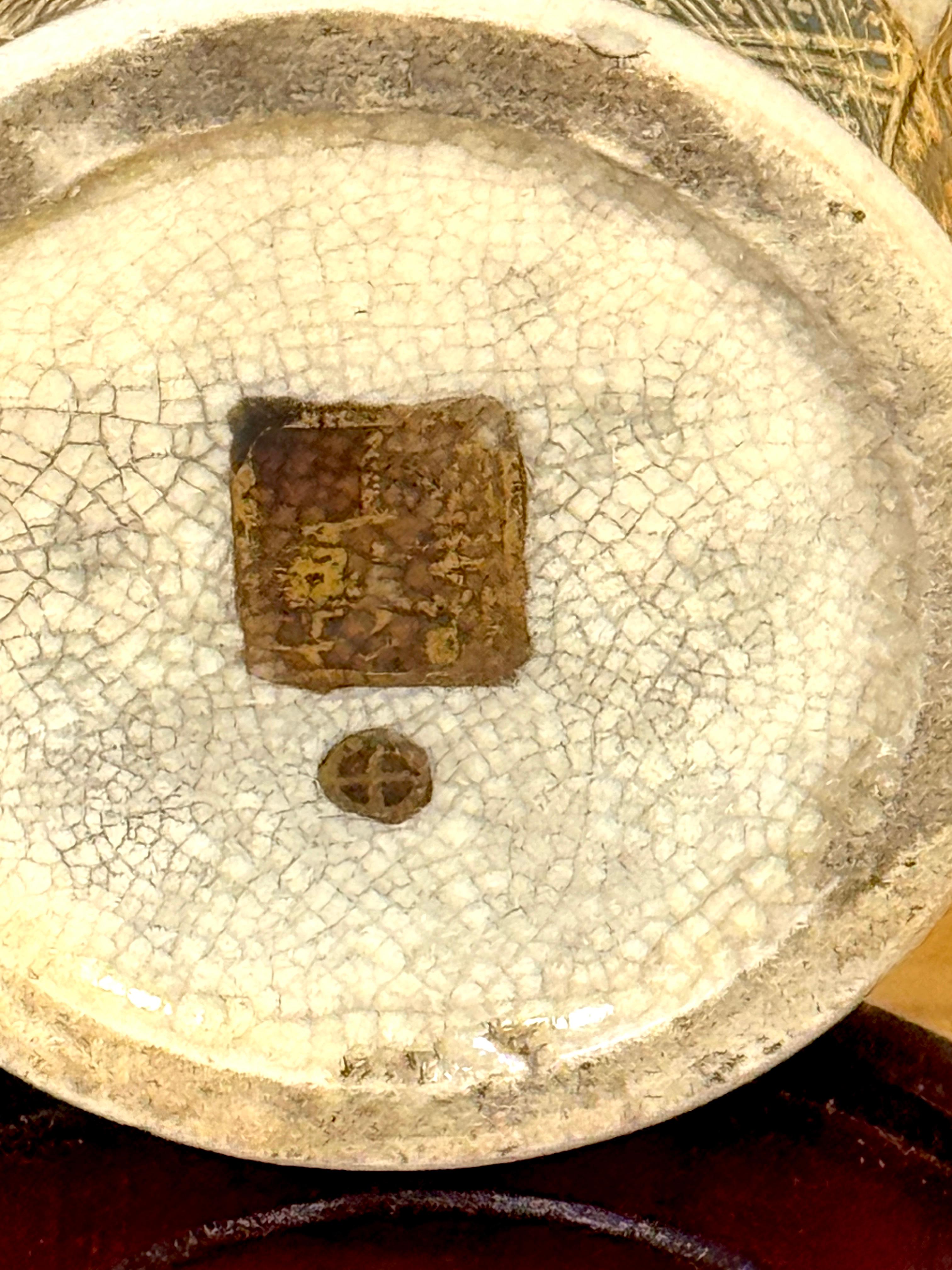 Vaso e supporto per immortale e geisha del periodo Meiji di Satsuma smaltato e dorato di Kozan Zo in vendita 8