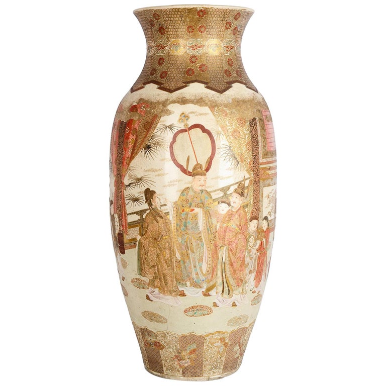 Meiji Period Satsuma Vase For Sale at 1stDibs