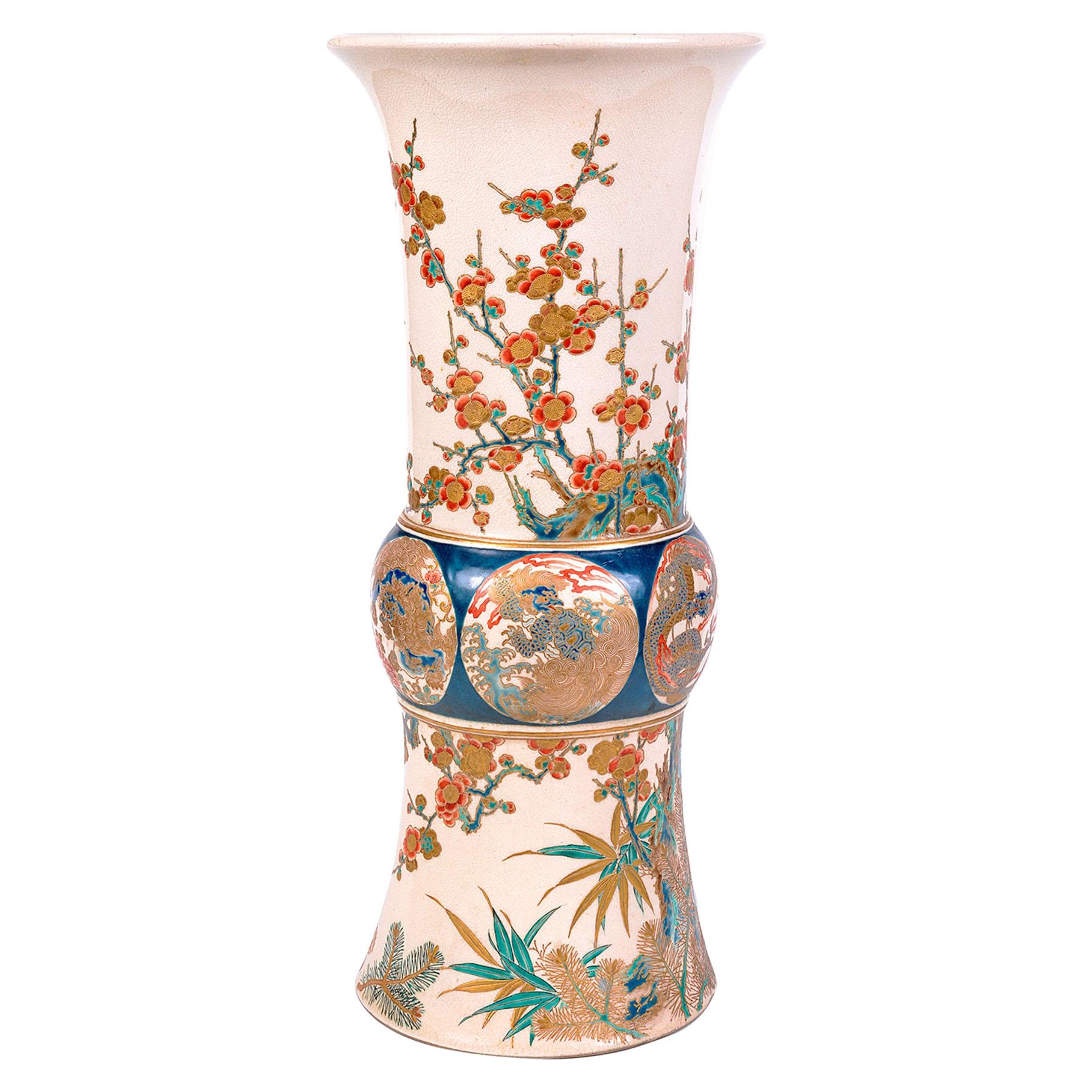 Satsuma-Vase aus der Meiji-Periode.