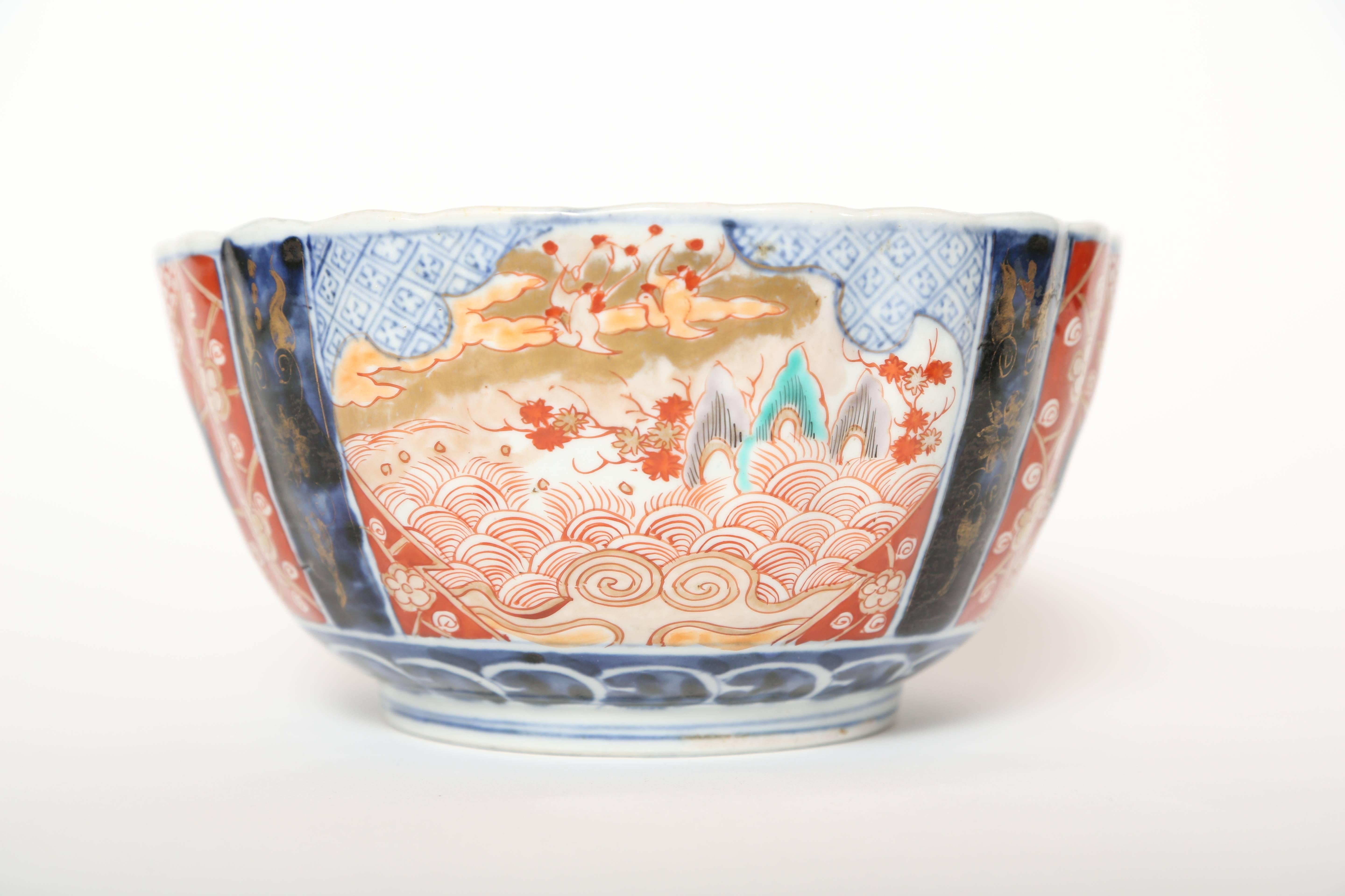 Japanese Meiji Period Scalloped Imari Bowl