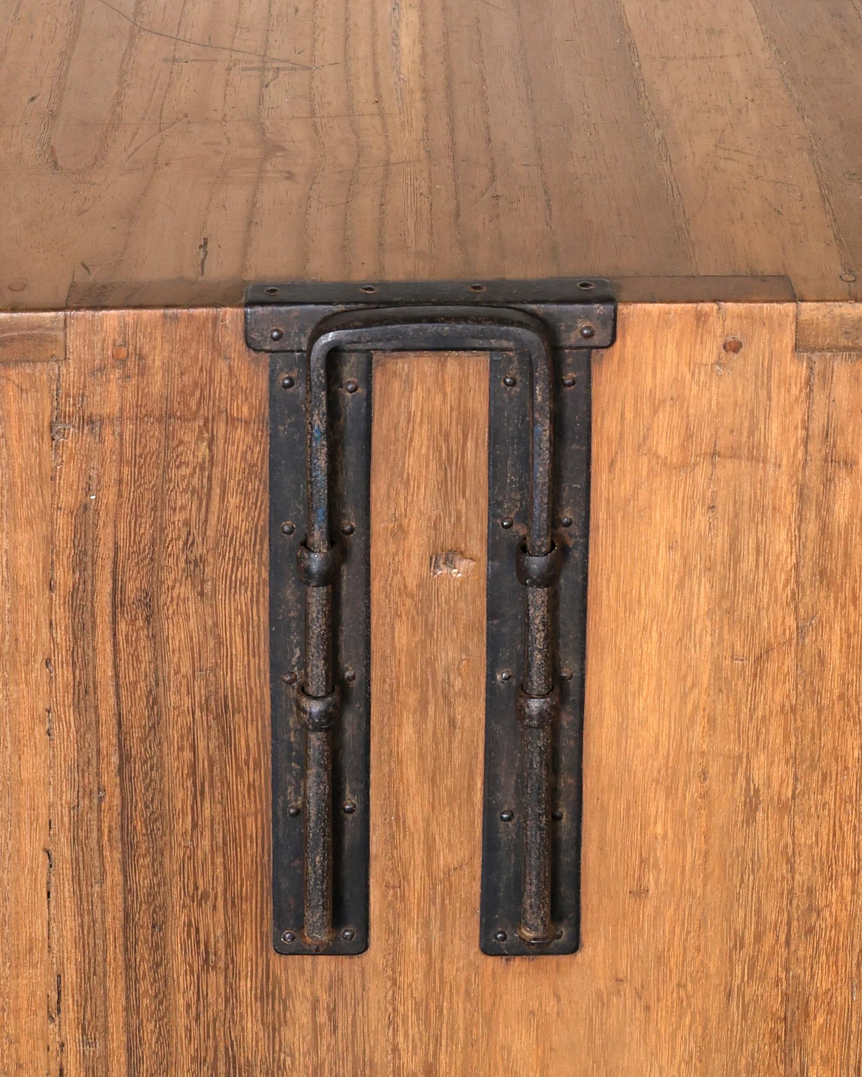 Meiji Period Tansu/Chest Of Drawers For Sale 3