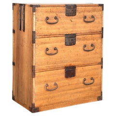 Commodes and Chests of Drawers