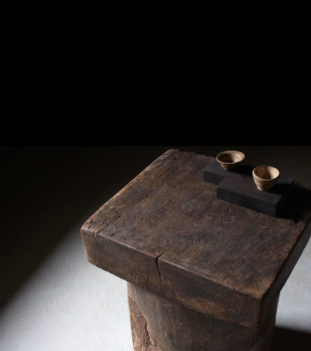 19th Century Meiji two-piece-in-one rice grinder table For Sale