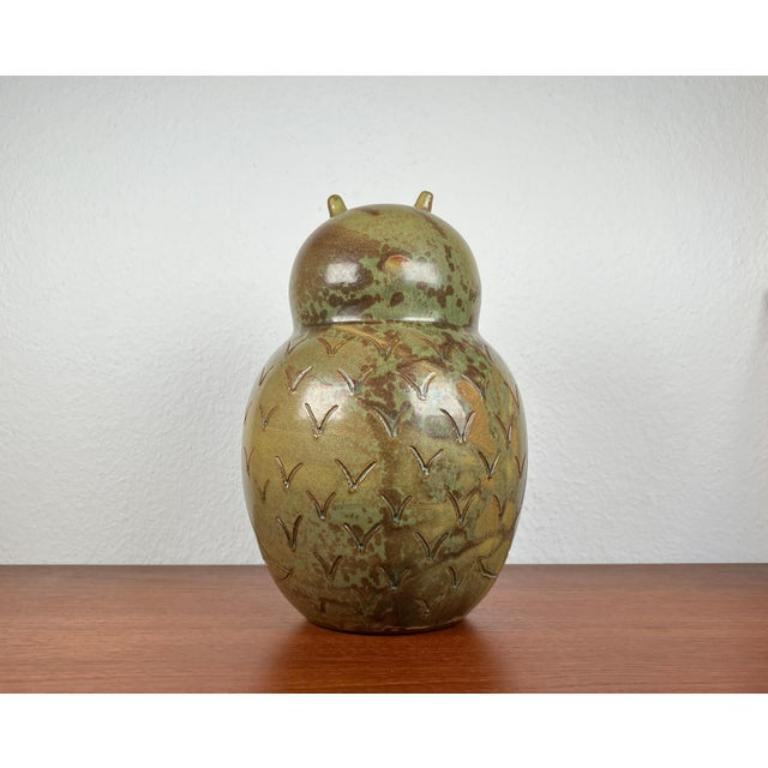 Meike Falck Nicolaisen, grande sculpture de hibou en céramique allemande du milieu du siècle dernier, années 1960 Excellent état - En vente à Hamburg, DE
