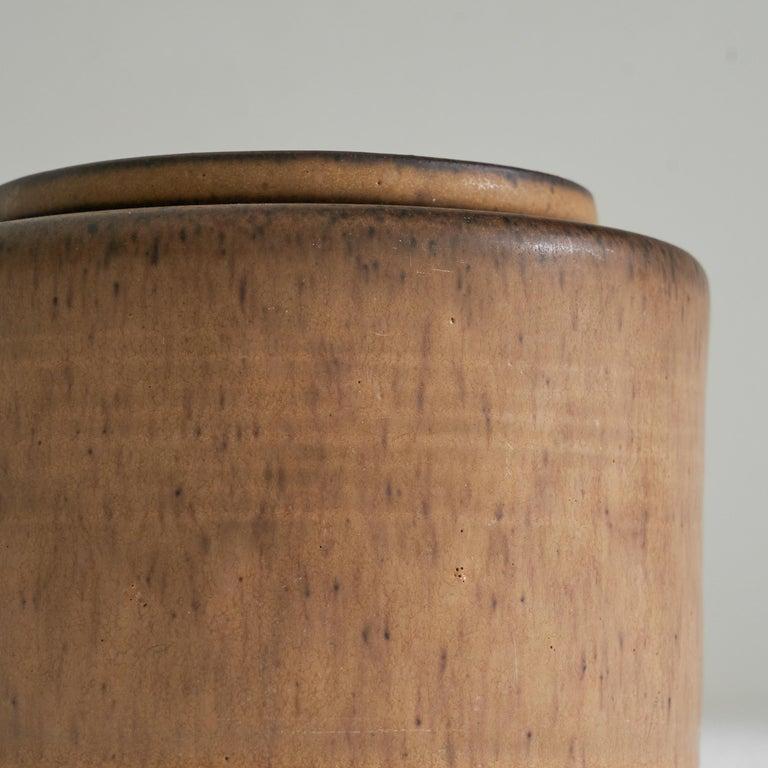 Fatto a mano Scatola con coperchio dello Studio Pottery 'Stop' di Meindert Zaalberg 1962 in vendita