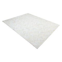 Tappeto Meir in pelle di vacchetta con motivo a chevron contemporaneo, tessuto a mano, 9' 0" x 12' 0", color avorio