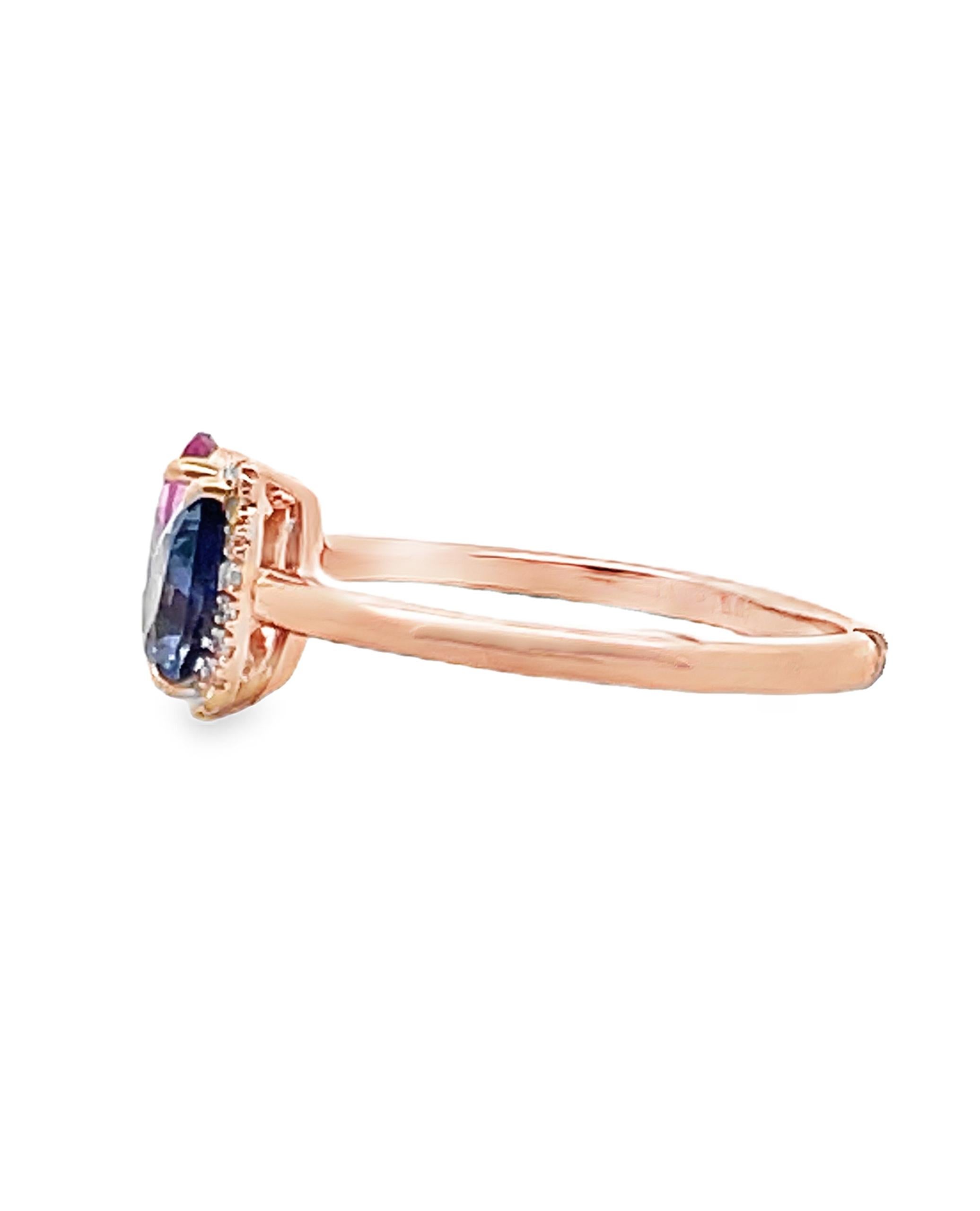 Contemporaneo Meira T. Anello asimmetrico in oro rosa 14K con zaffiri rosa e blu in vendita