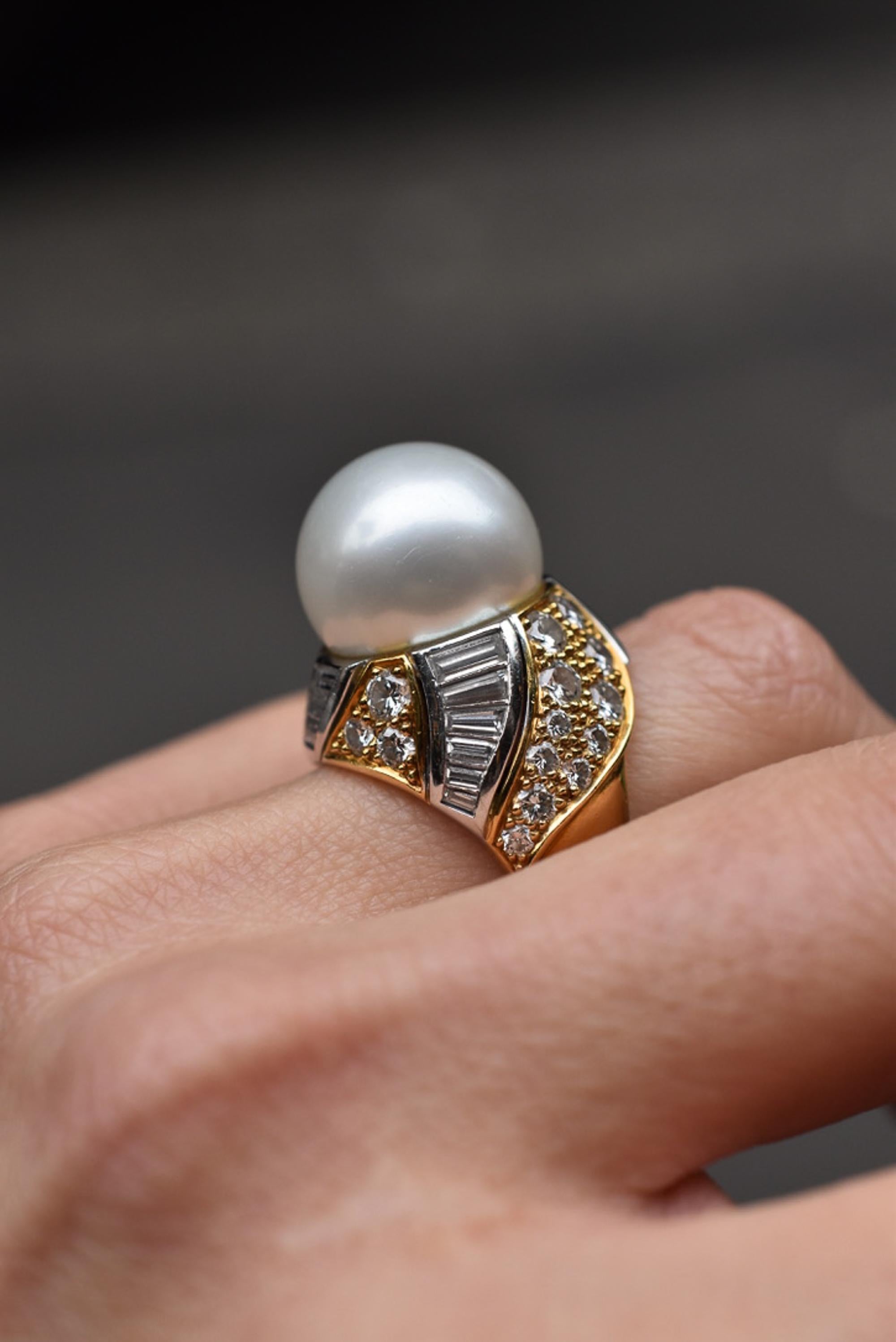 Meiser Cultured Pearl and Diamond Ring In Excellent Condition For Sale In New York, NY