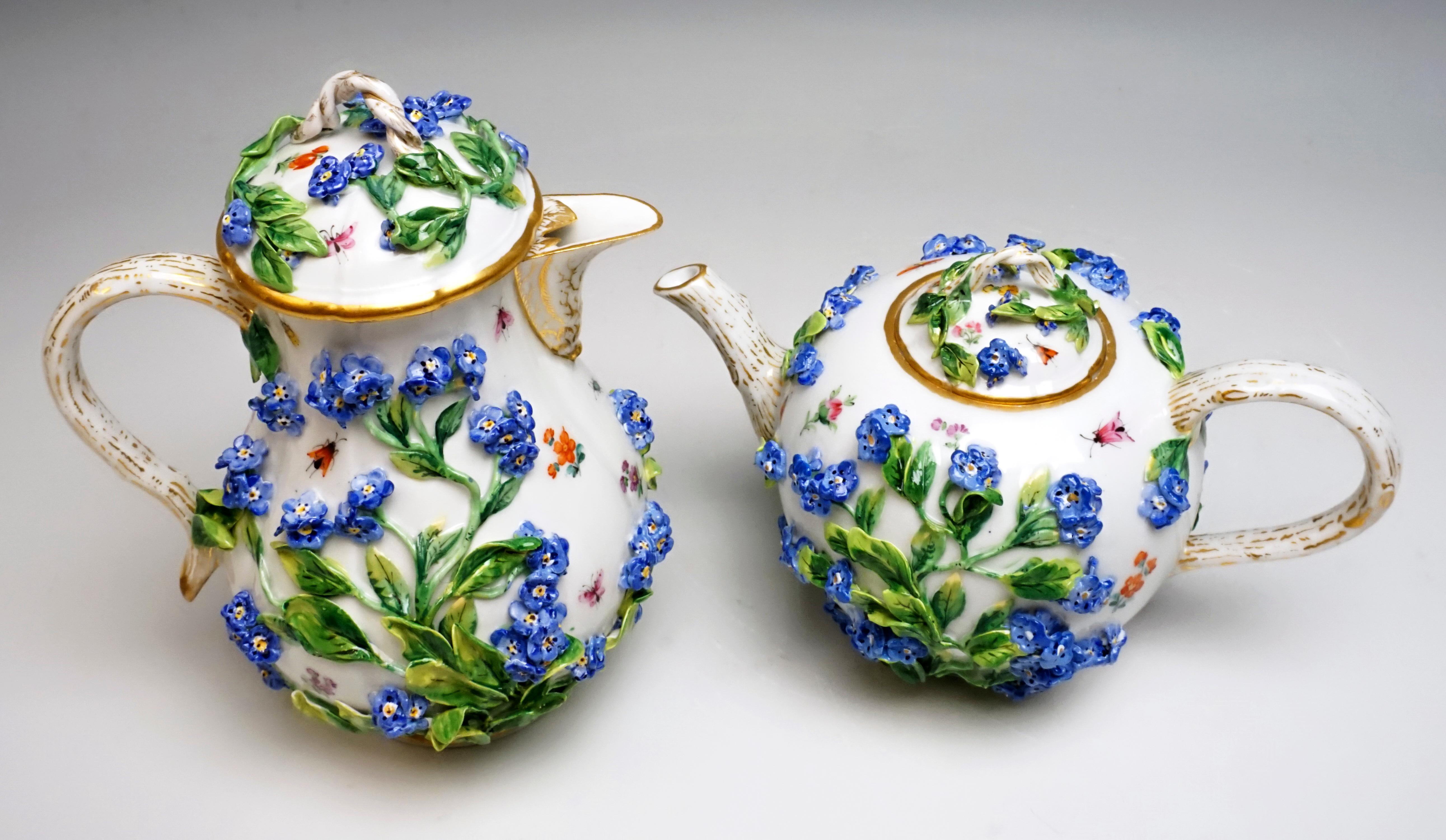 Porcelain Meissen 5-Part Core Piece Coffee & Tea Rich Forget-Me-Not Decor, circa 1850