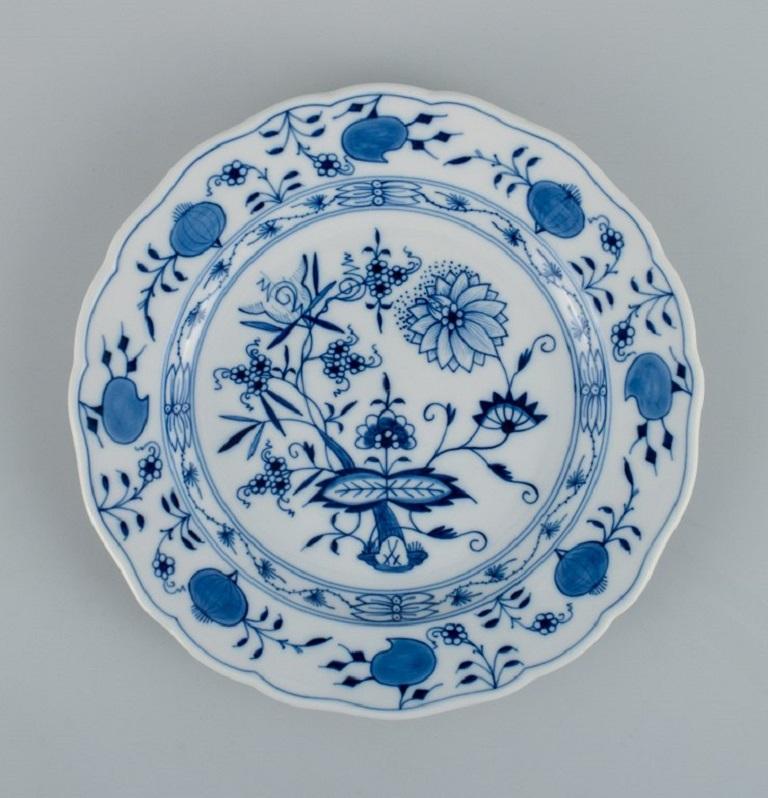 German Meissen, a Set of Six Blue Onion Dinner Plates, circa  1900