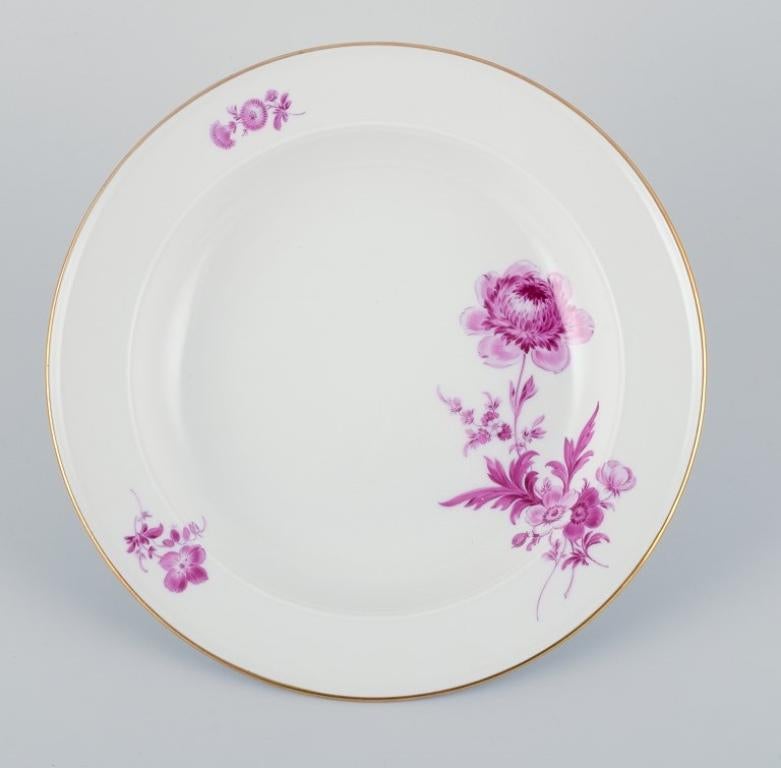 Hand-Painted Meissen, a set of six deep porcelain plates hand-painted with flower motifs For Sale