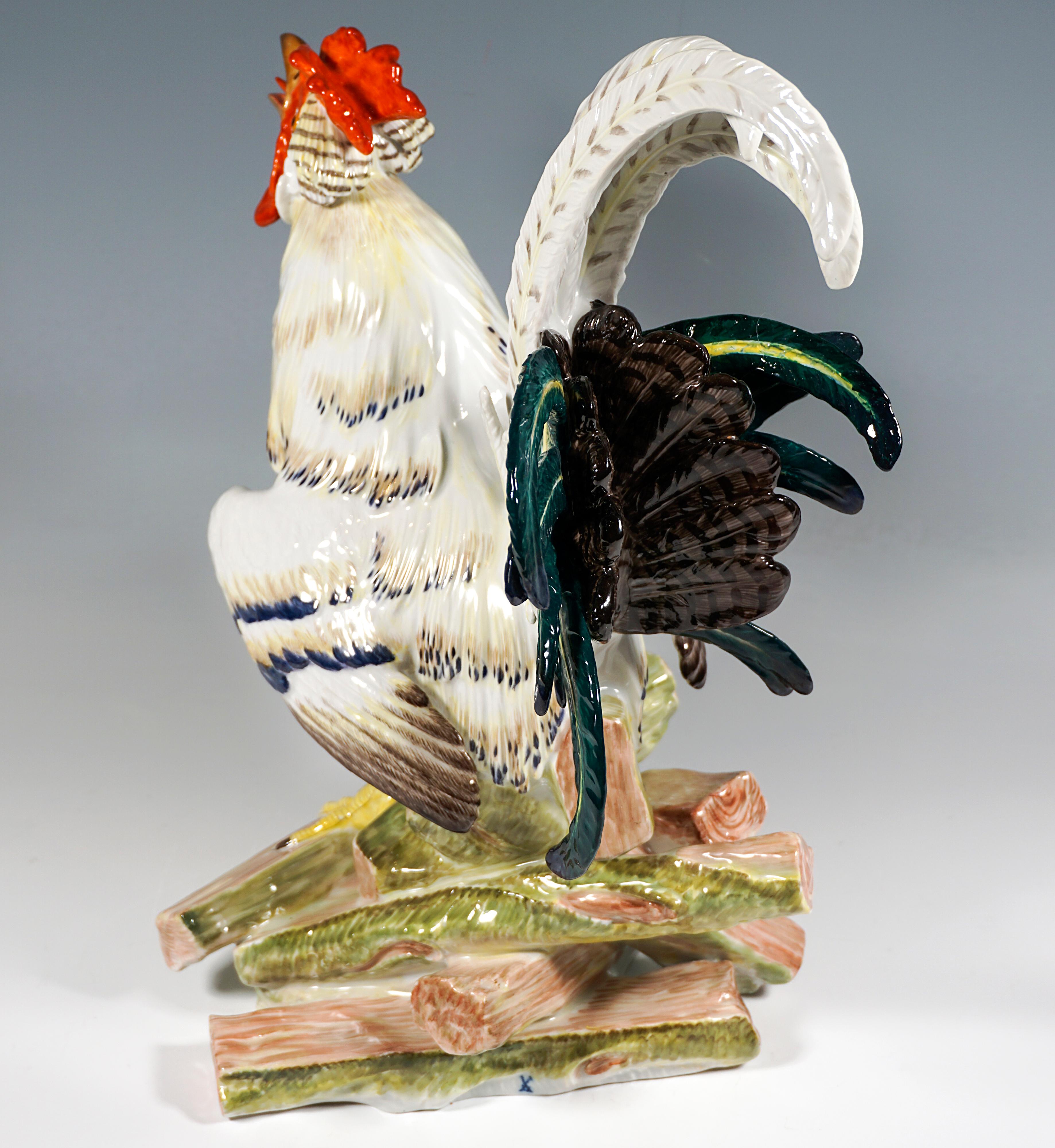 Fait main Figure d'animal de Meissen, coq sur pilule de bois, par J.J. Kaendler, Allemagne, 20e en vente