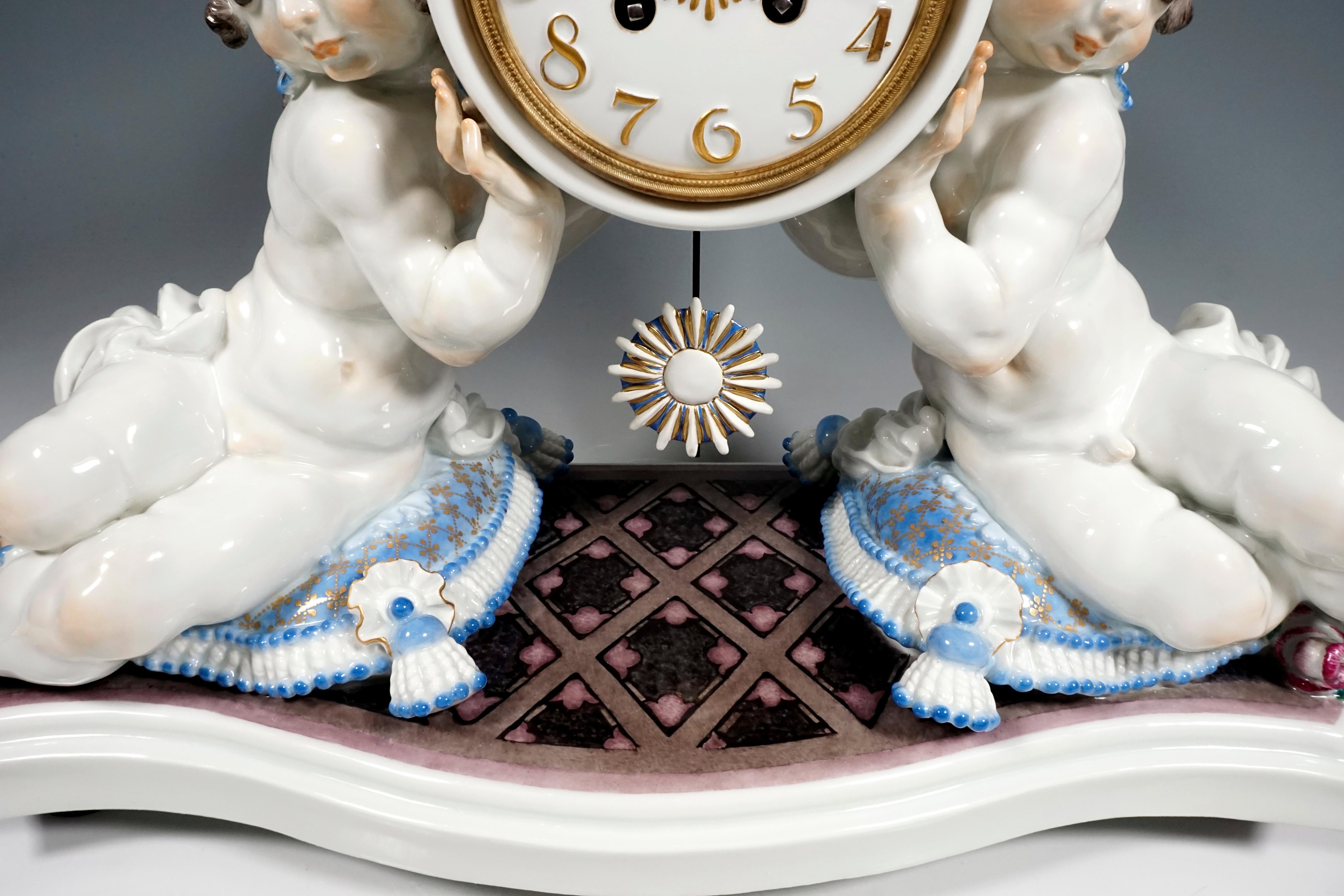 Hand-Crafted Meissen Art Deco Mantle Clock with Two Putti by Paul Scheurich, 1920-1924