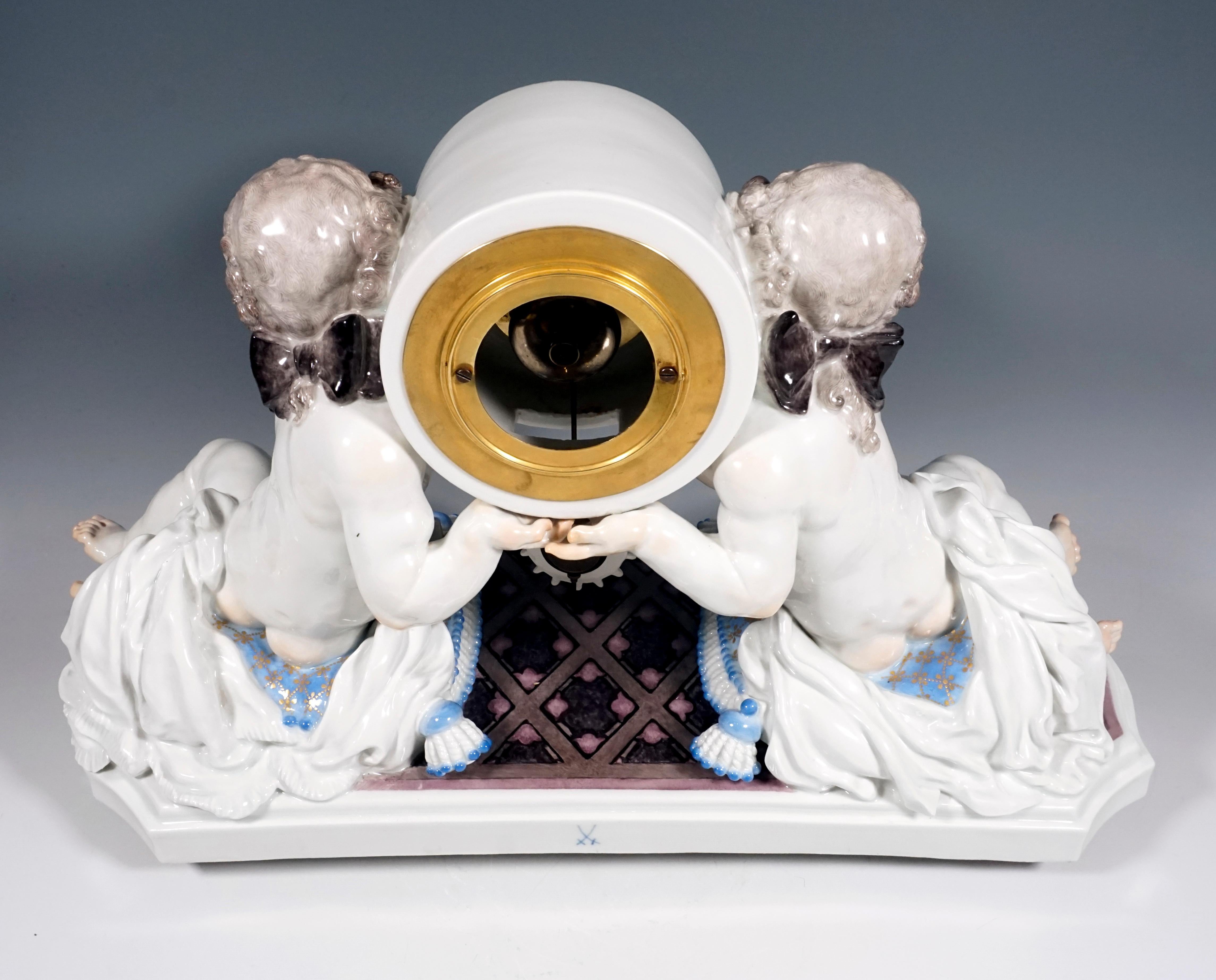 20th Century Meissen Art Deco Mantle Clock with Two Putti by Paul Scheurich, 1920-1924