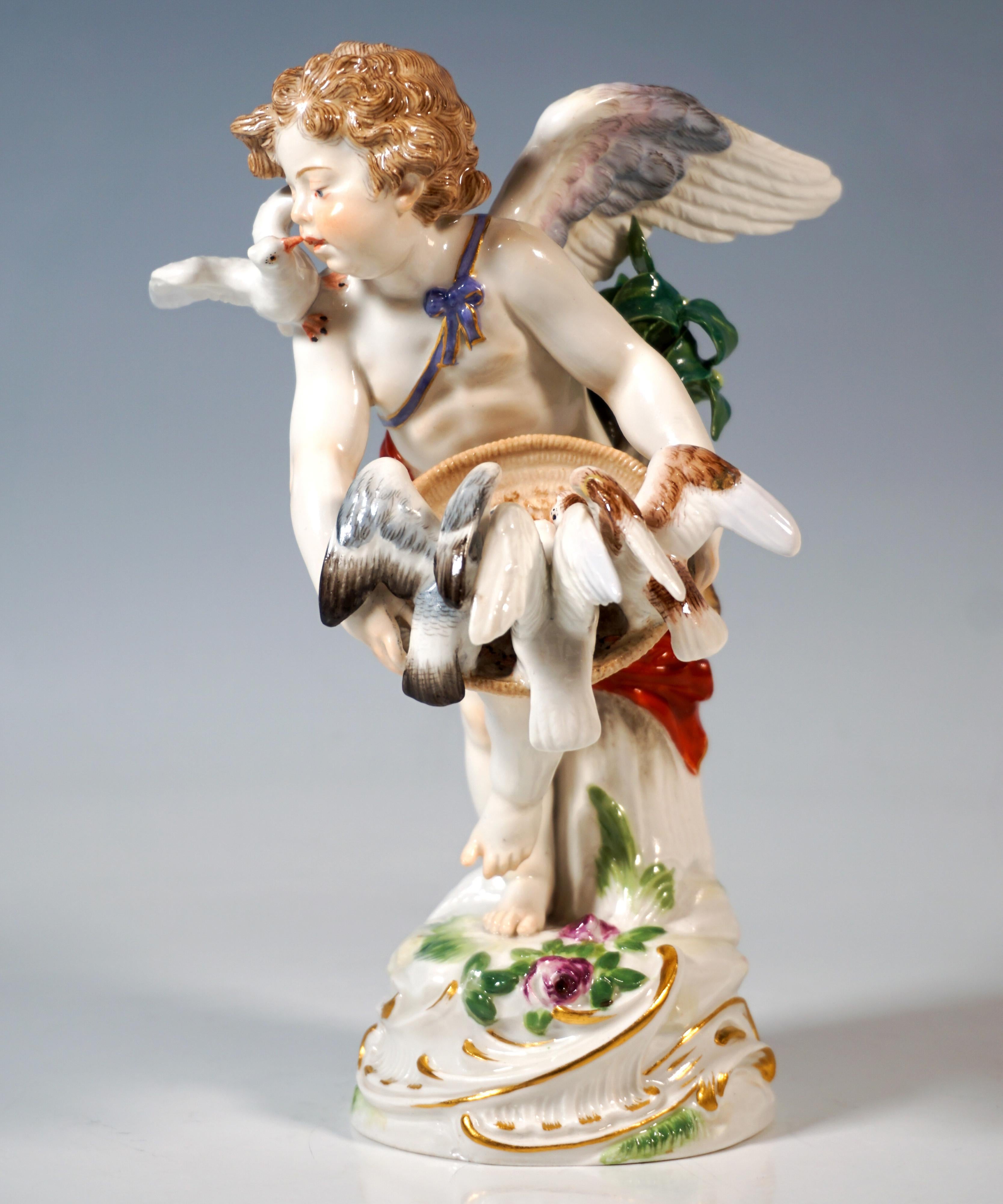 Early 20th Century Meissen Art Nouveau Figure 'Cupid Feeding Pigeons', Paul Helmig, Germany Ca 1900 For Sale