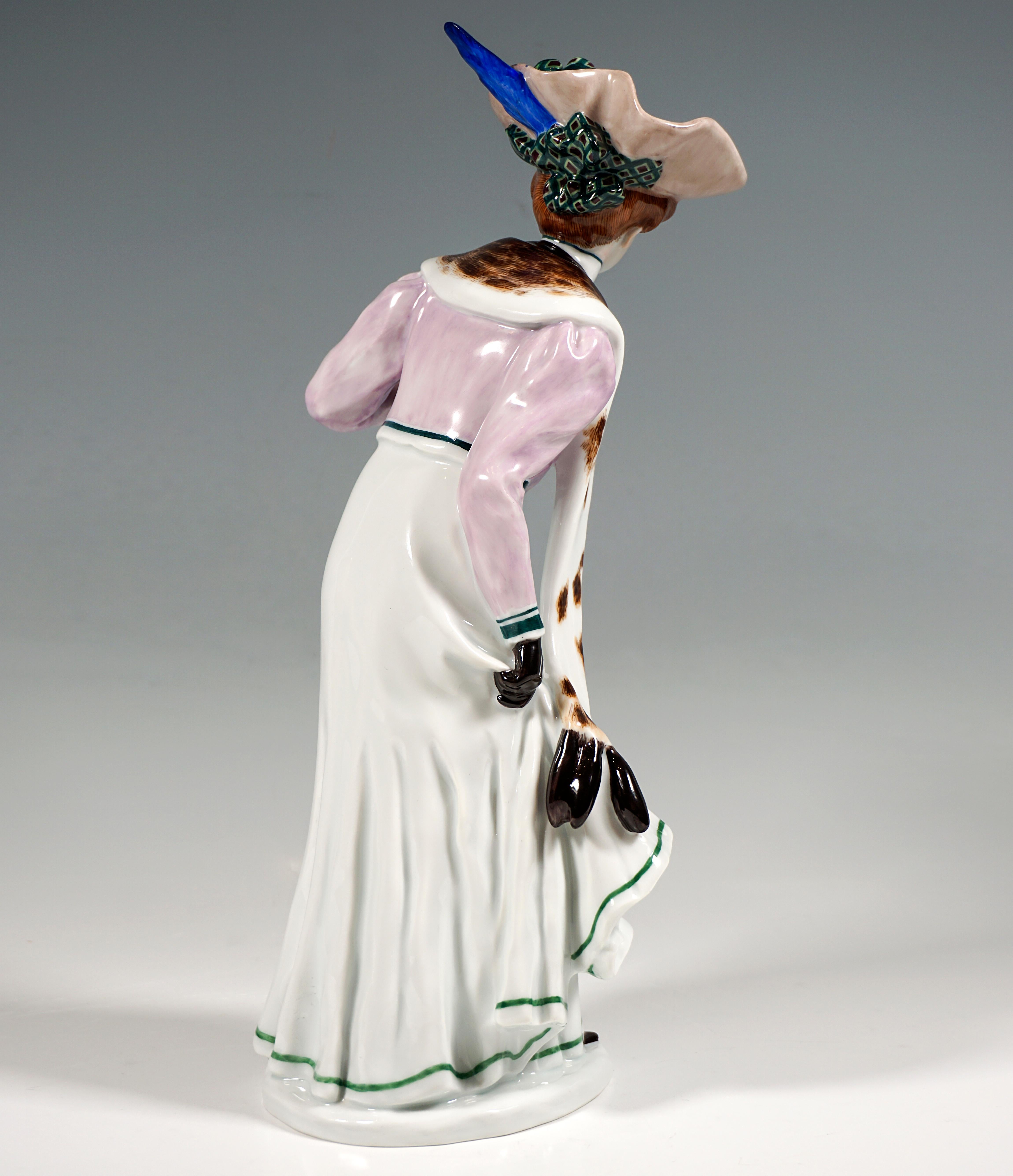 Allemand Figurine Art nouveau de Meissen, Lady With Muff, de Konrad Hentschel, vers 1906 en vente