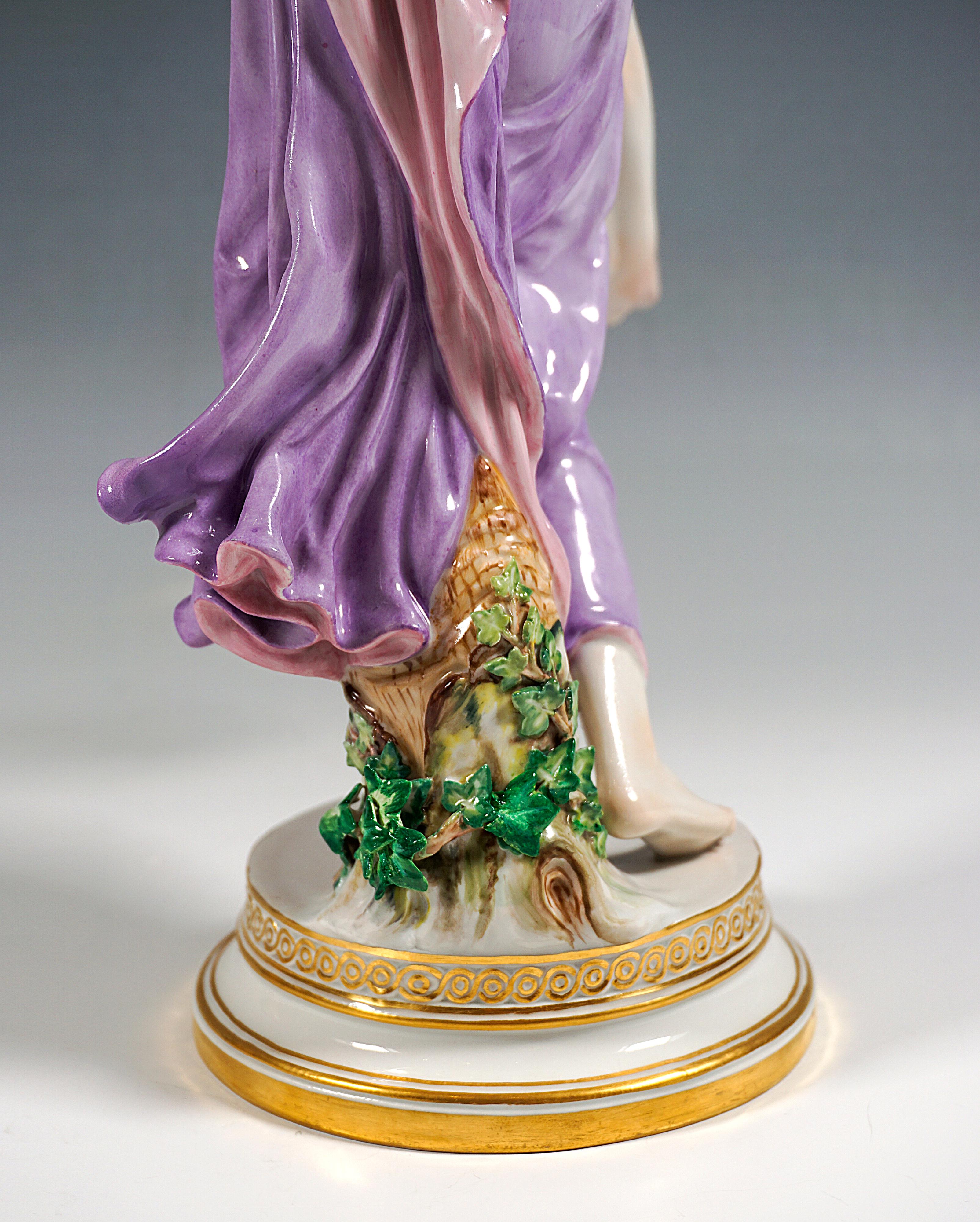 Meissen Art Nouveau Figurine, Young Lady Ball Player by Walter Schott, ca 1910 1