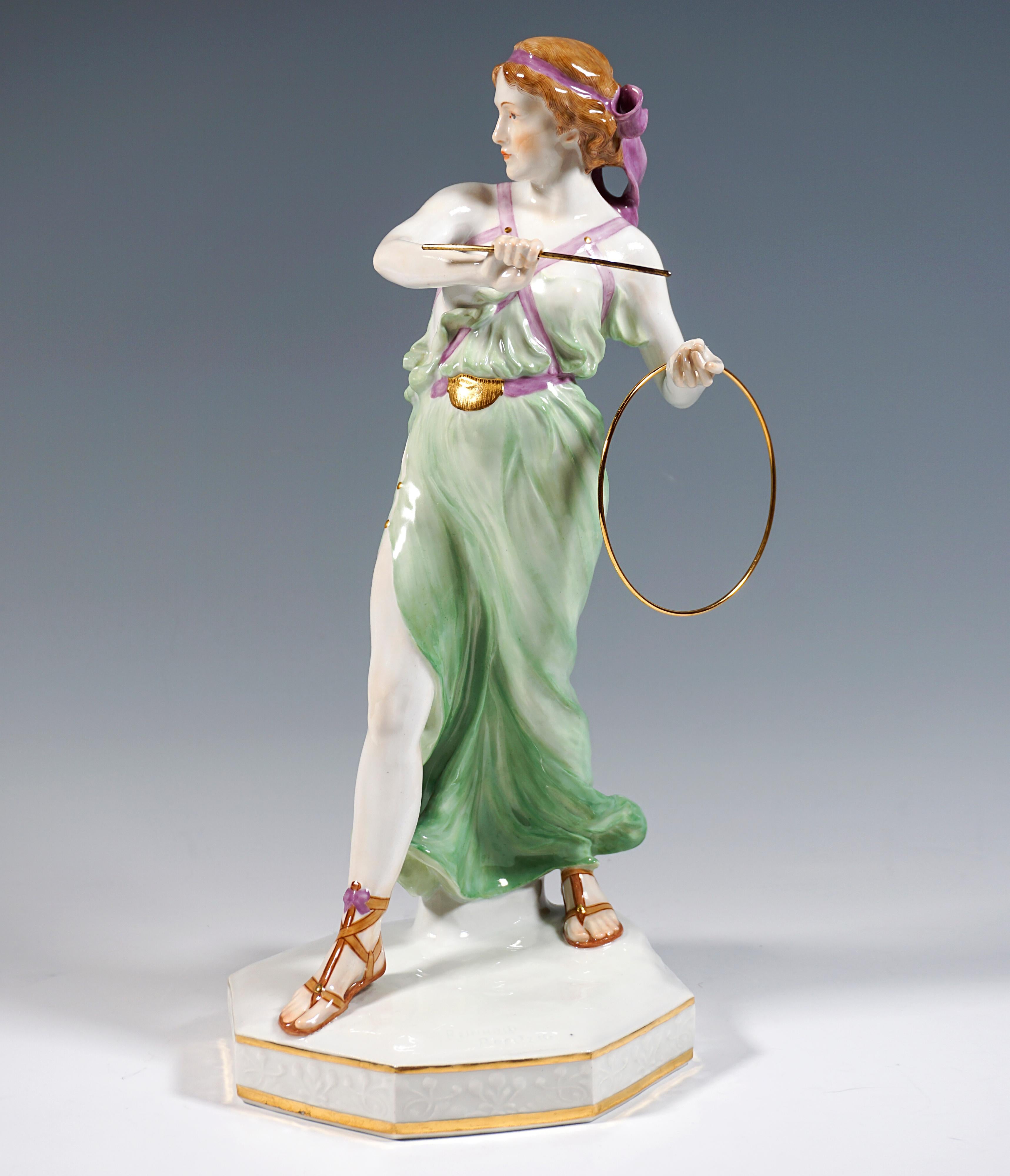 Hand-Crafted Meissen Art Nouveau Figurine Young Lady Ring Thrower, by R. Boeltzig, 1910