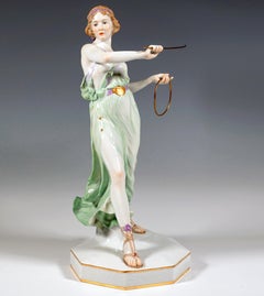 Meissen Art Nouveau Figurine, Young Lady Ring Thrower, by R. Boeltzig, Ca 1924