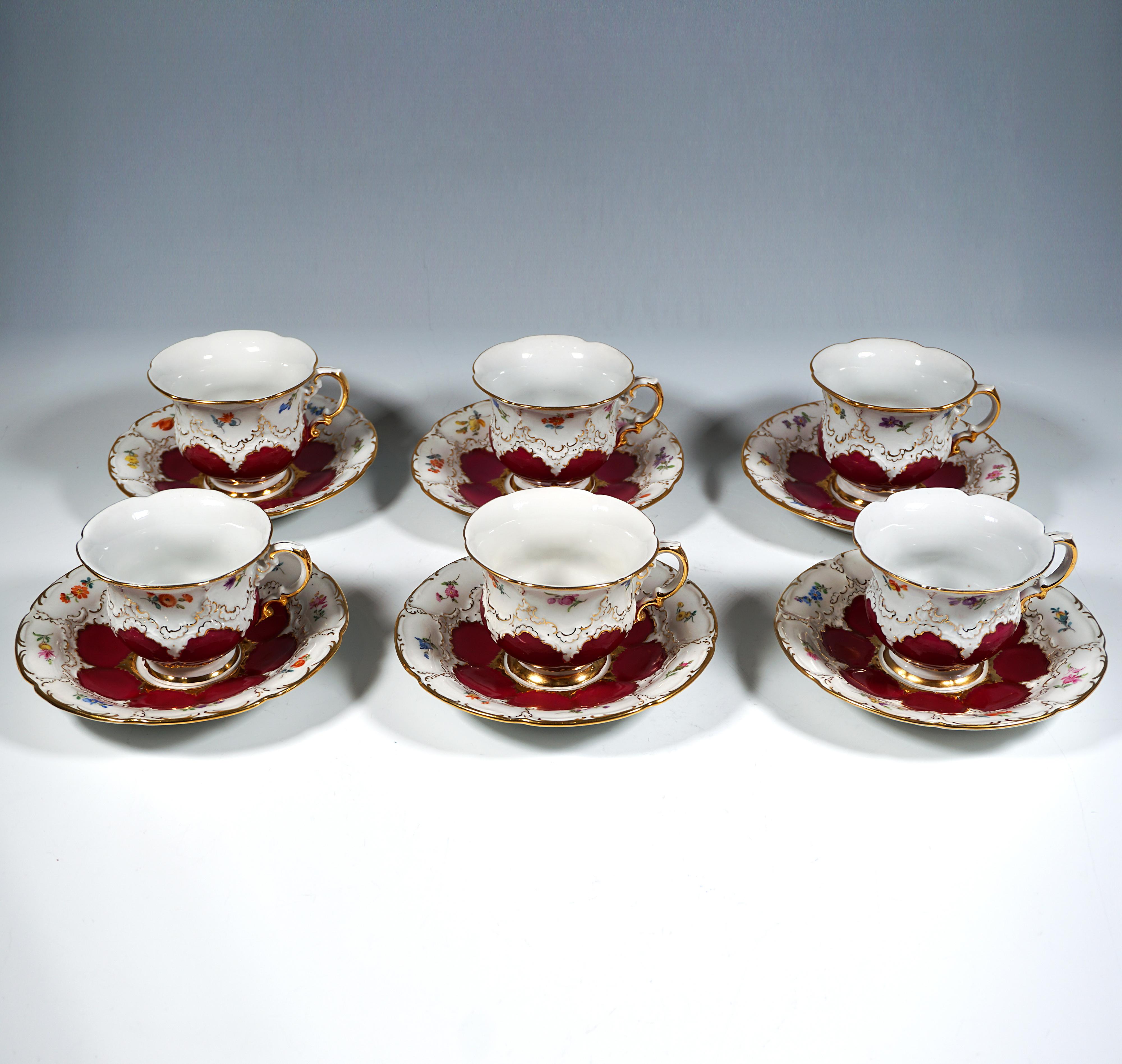 Fait main Service à café Meissen B pour 6 personnes avec décor violet, fleurs et or, 20e en vente