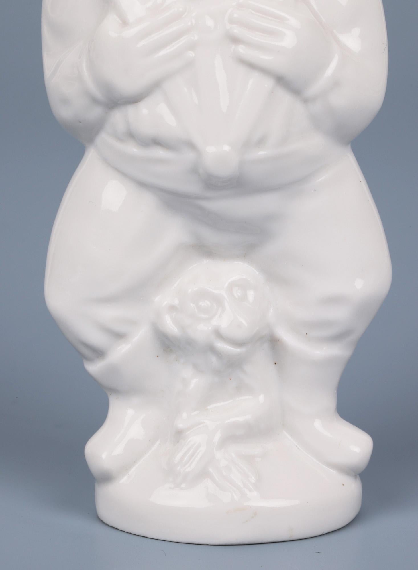 Mid-Century Modern Figure de bouffon et de singe en porcelaine de Meissen Blanc de Chine en vente