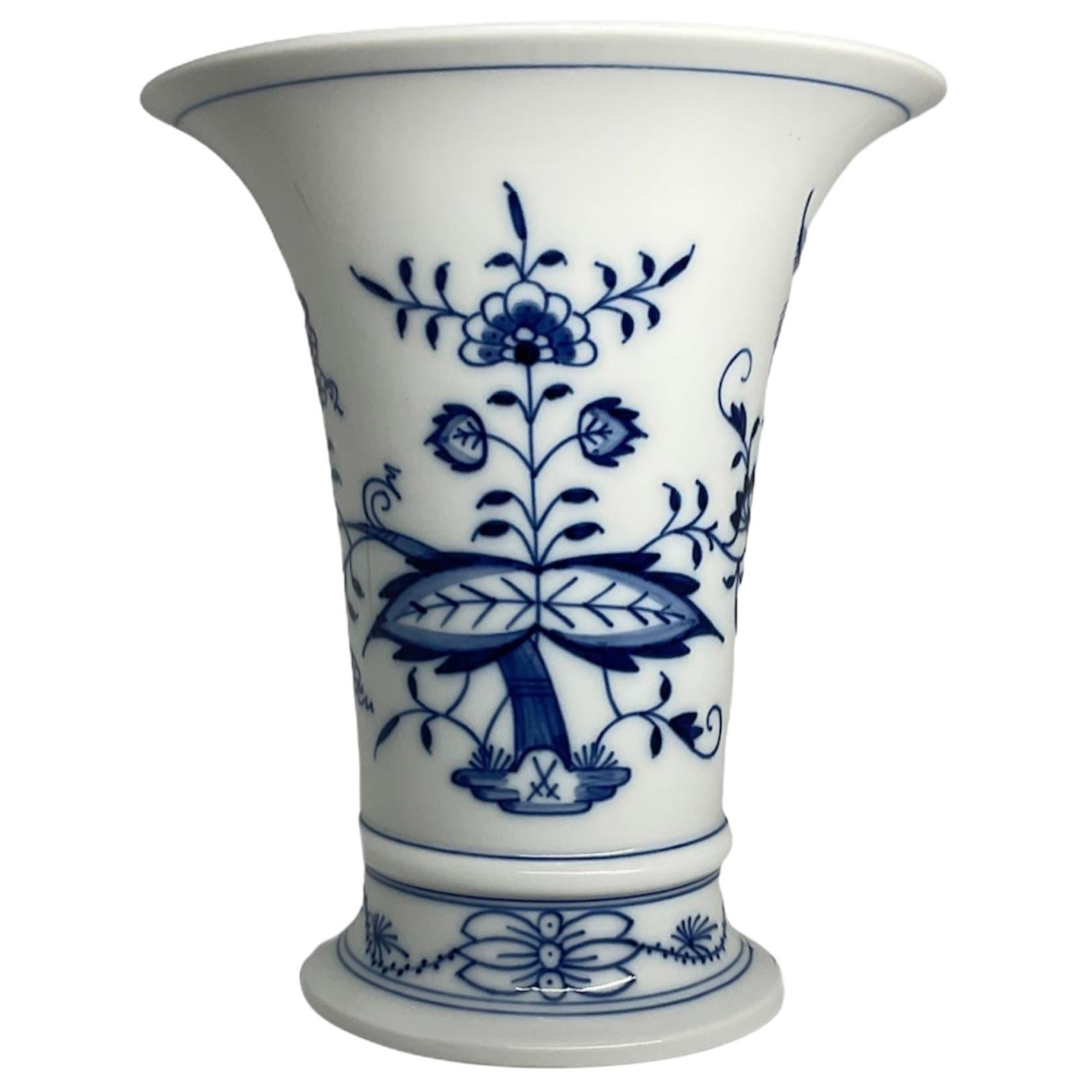 Meissen Blue and White Chinoiserie Porcelain Trumpet Vase