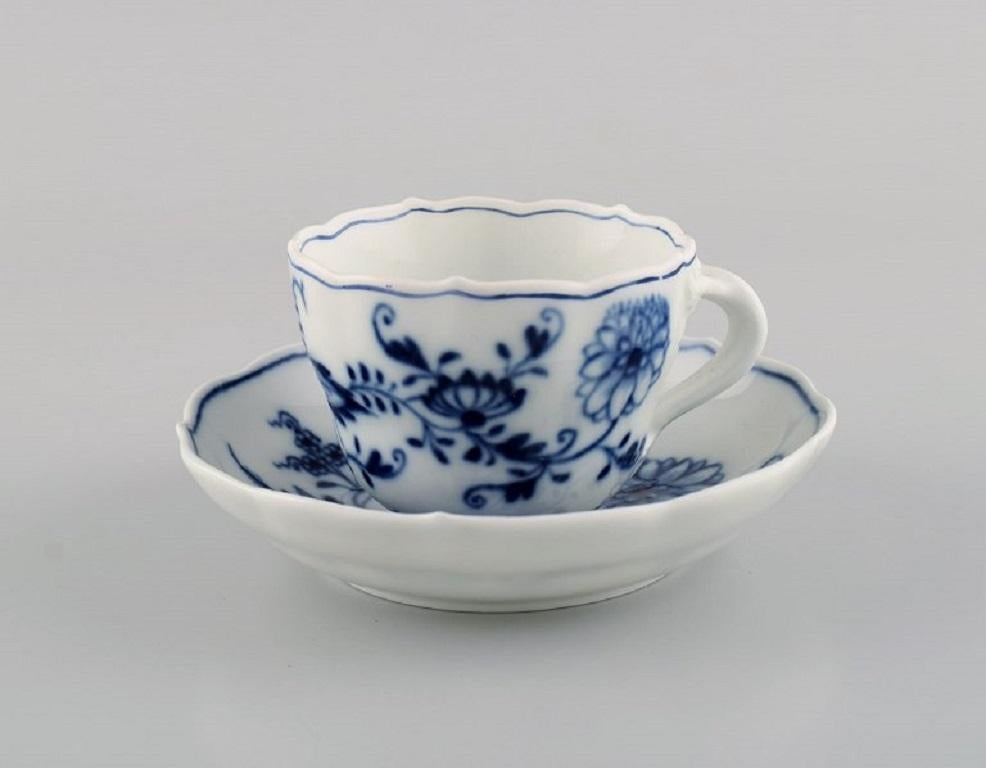 German Meissen Blue Onion Egoist Coffee Service in Hand-Painted Porcelain, Approx. 1900 For Sale