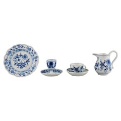 Meissen Blue Onion Egoist Coffee Service in Hand-Painted Porcelain, Approx. 1900